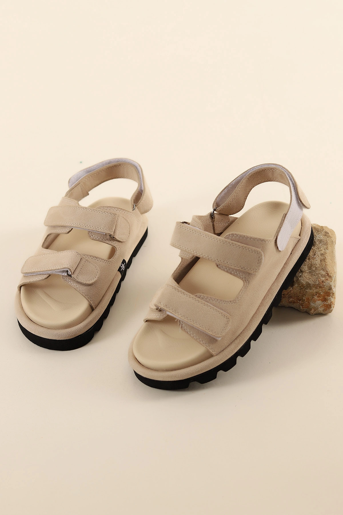 Krem Süet Cırt Cırtlı Kadın Sandalet 288223