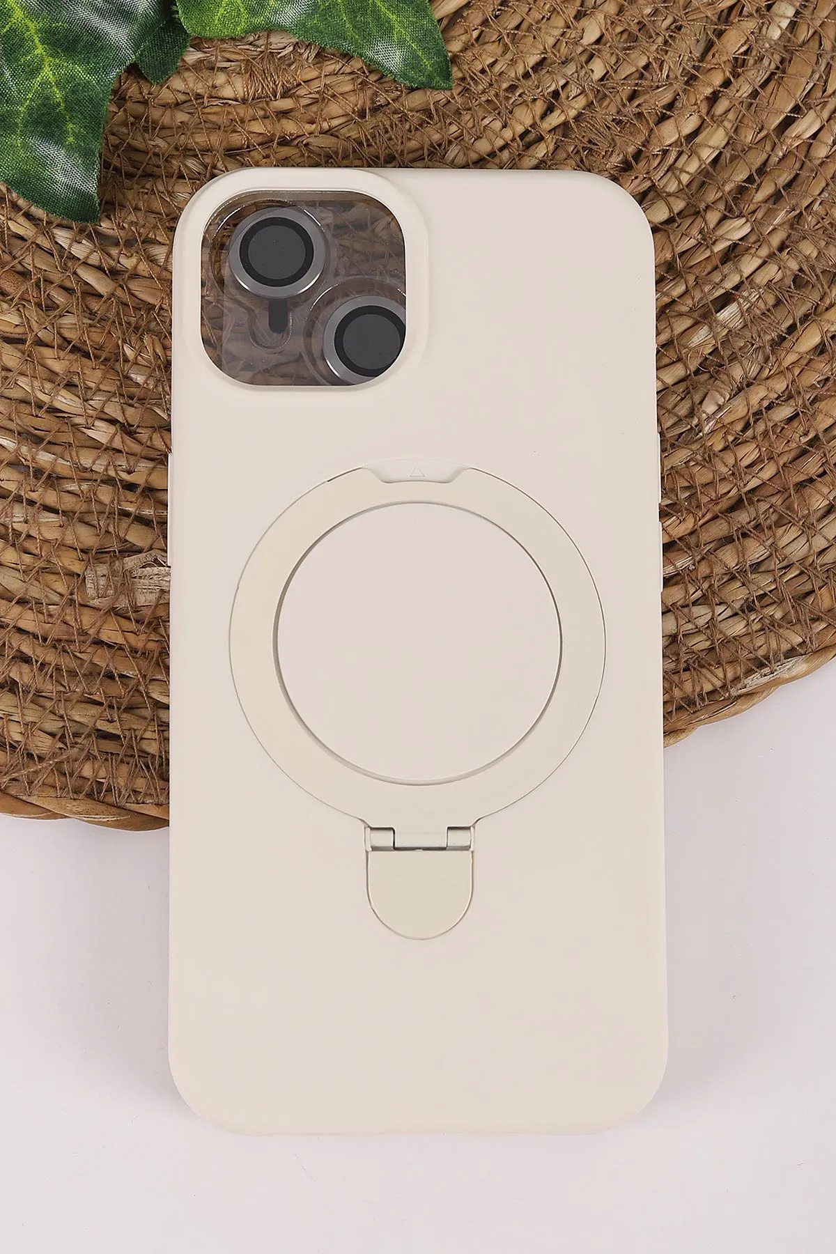 Krem TeknoCase İPhone 13 Uyumlu Ringy Case Serisi Standlı Lens Hediyeli Sert Silikon Telefon Kılıfı 450163