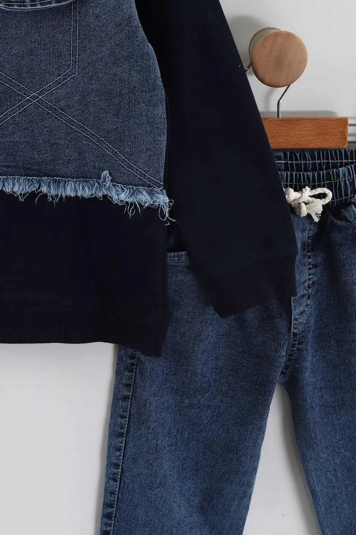 Lacivert (1-9 Yaş ) Kot Detay Sweatli Kot Pantolonlu Kız Çocuk 2'li Takım 440113