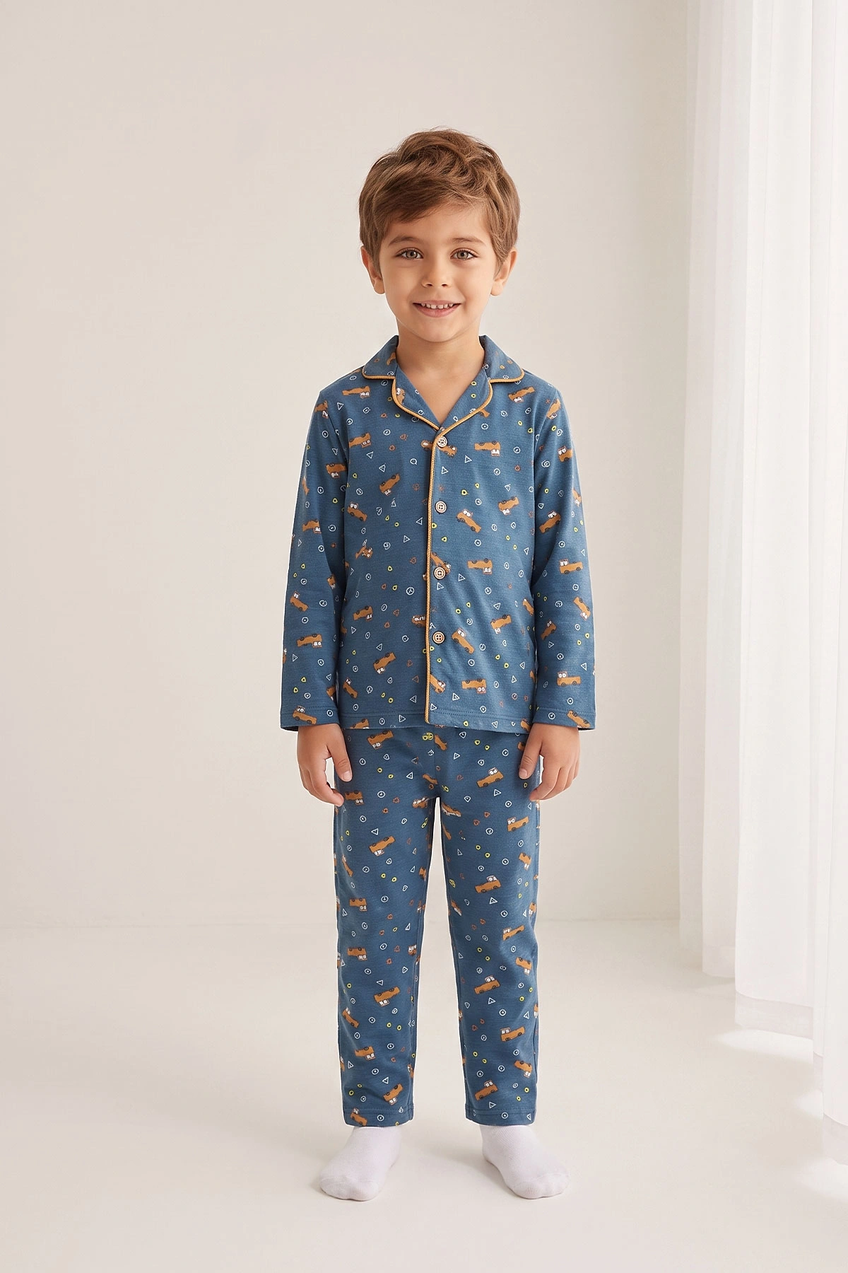 Lacivert (4-12 Yaş)Karakter  Desenli   Uzun Kol  Ön Düğmeli  Erkek  Çocuk Pijama Takım 473674