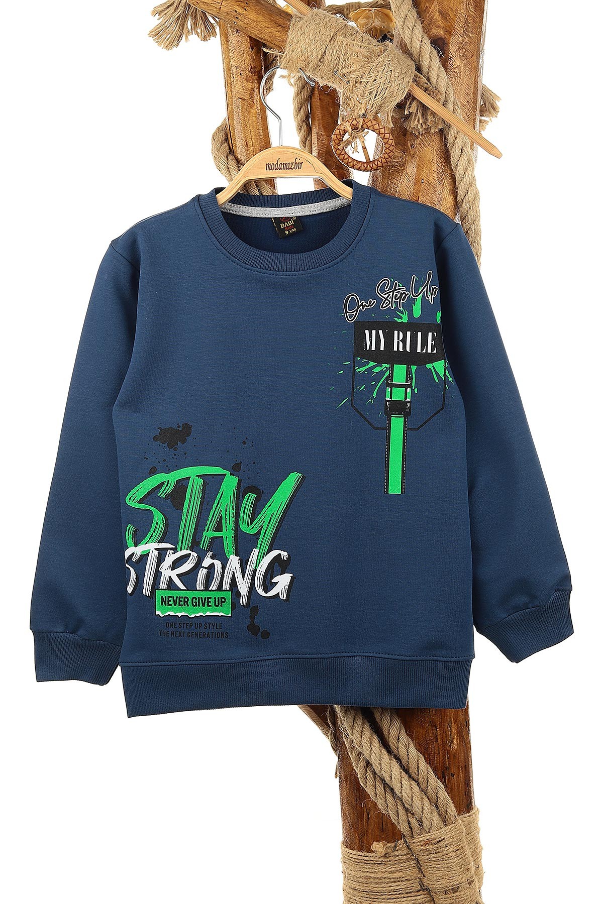 Lacivert (9-12 Yaş) Stay Strong Baskılı Erkek Çocuk Sweat 150910