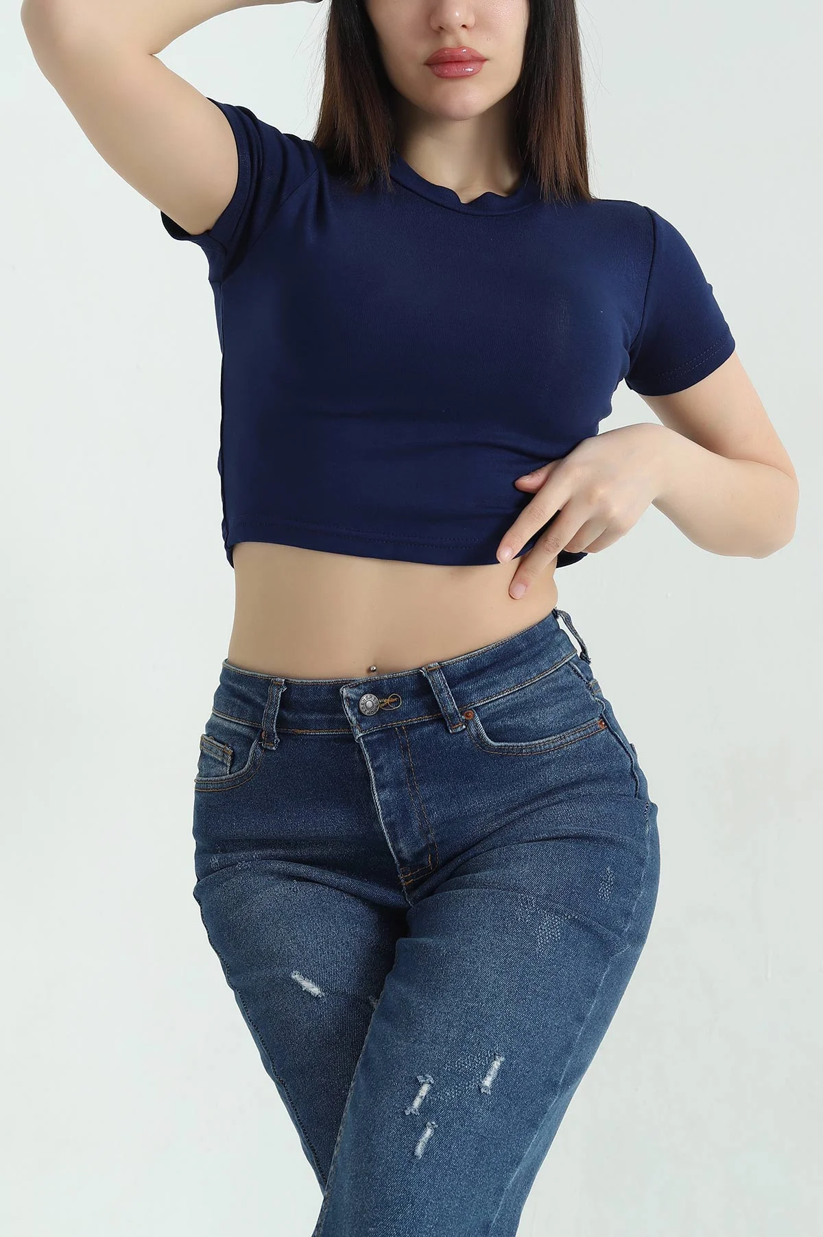 Lacivert Bisiklet Yaka Likralı Viskon Crop Bluz 357327