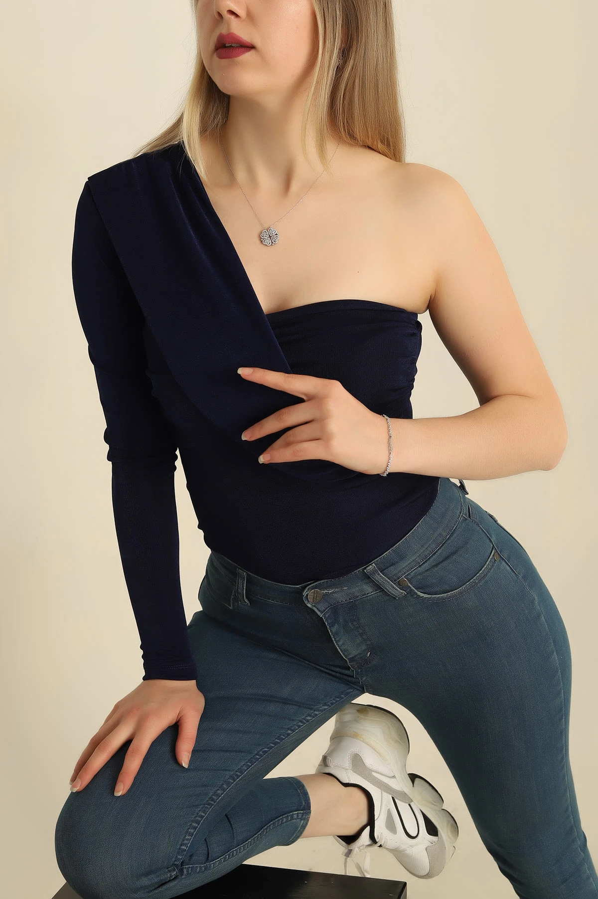 Lacivert Büzgülü Buzzy Kumaş Bluz 250138