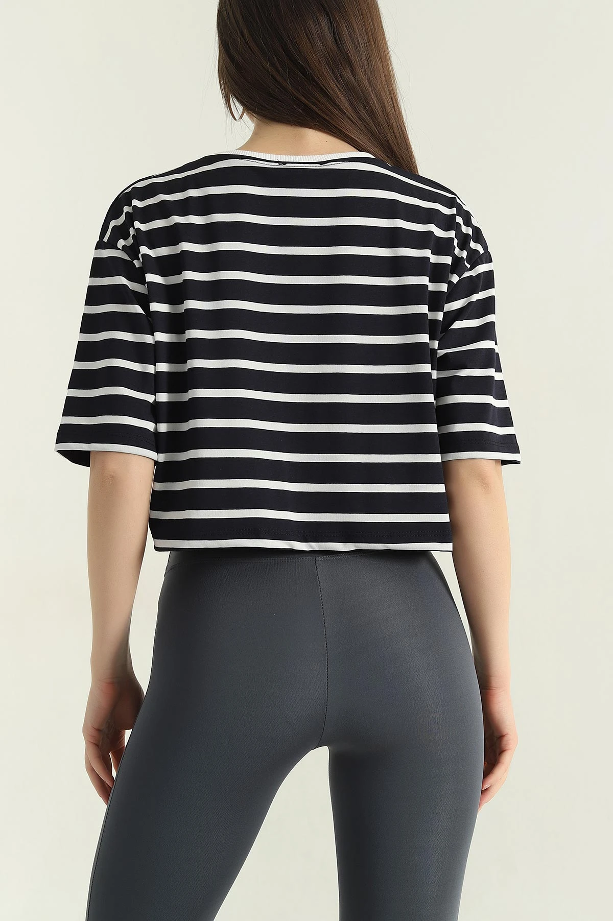 Lacivert Çizgili Süprem Kadın Crop Bluz 357446