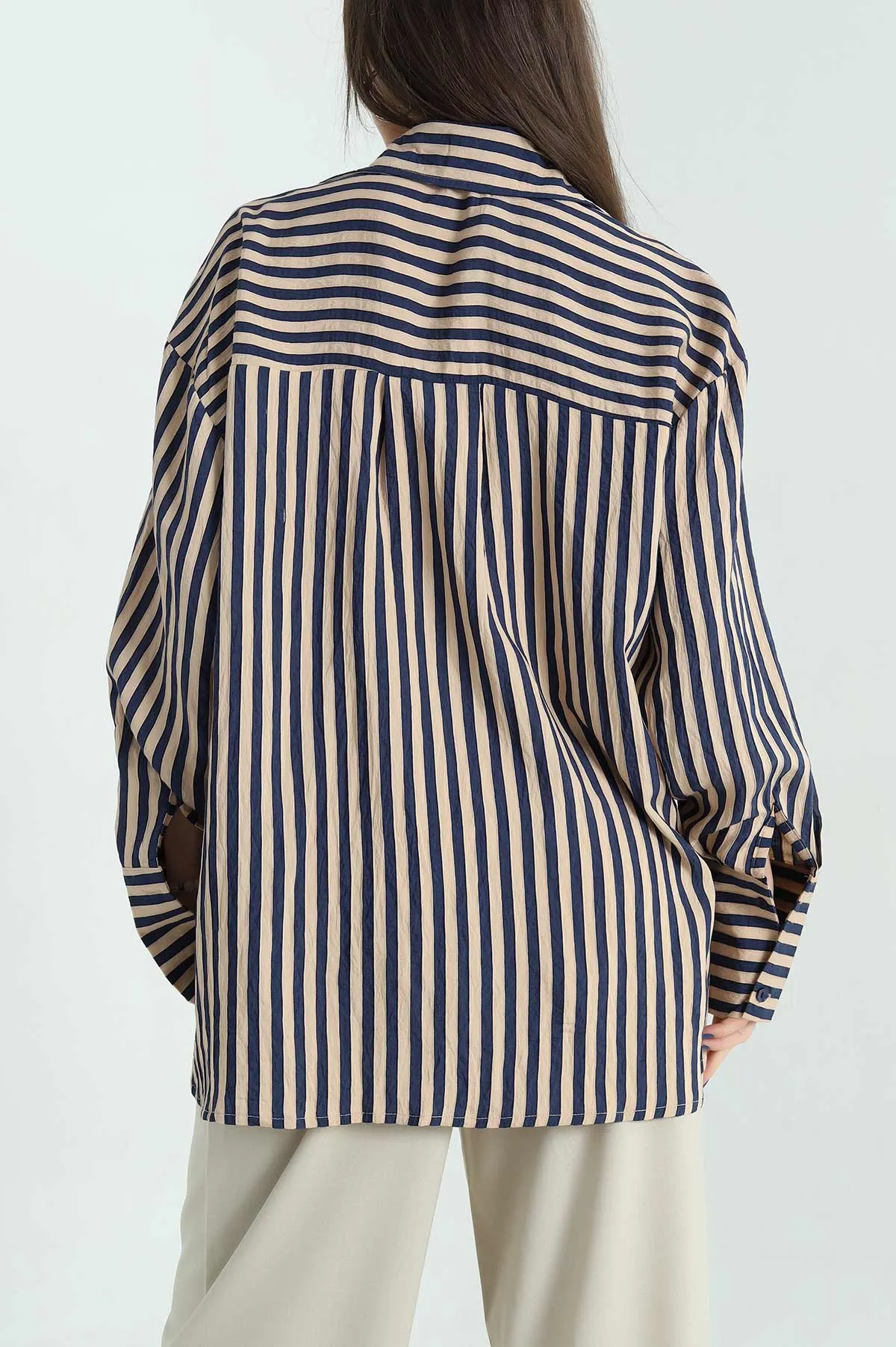 Lacivert Geniş Kol Manşetli Oversize Gömlek 337233