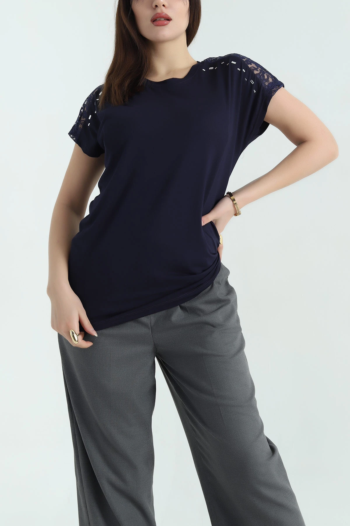 Lacivert Güpürlü Taşlı Çilek Kumaş Bluz 334562