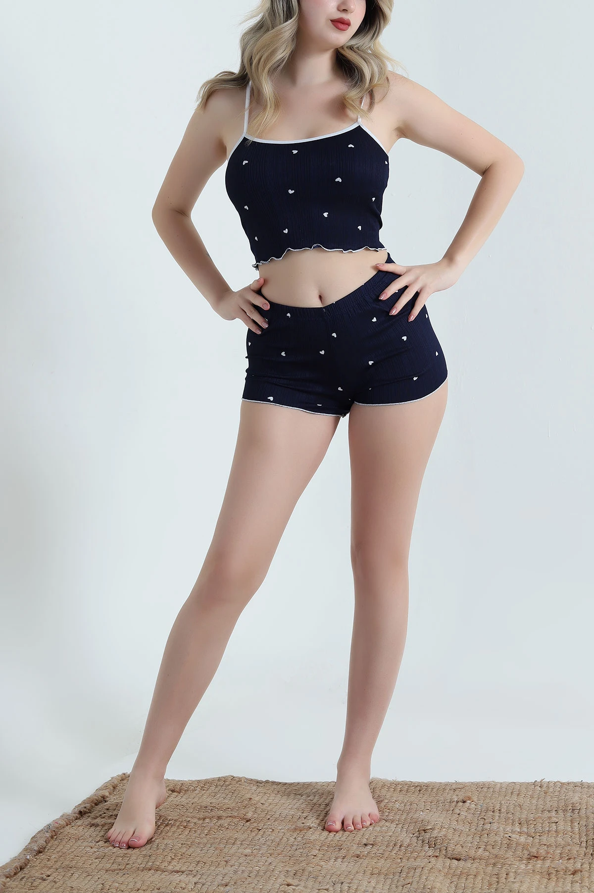 Lacivert Kalp Desenli Askılı Kadın Şortlu Pijama Takımı 466386