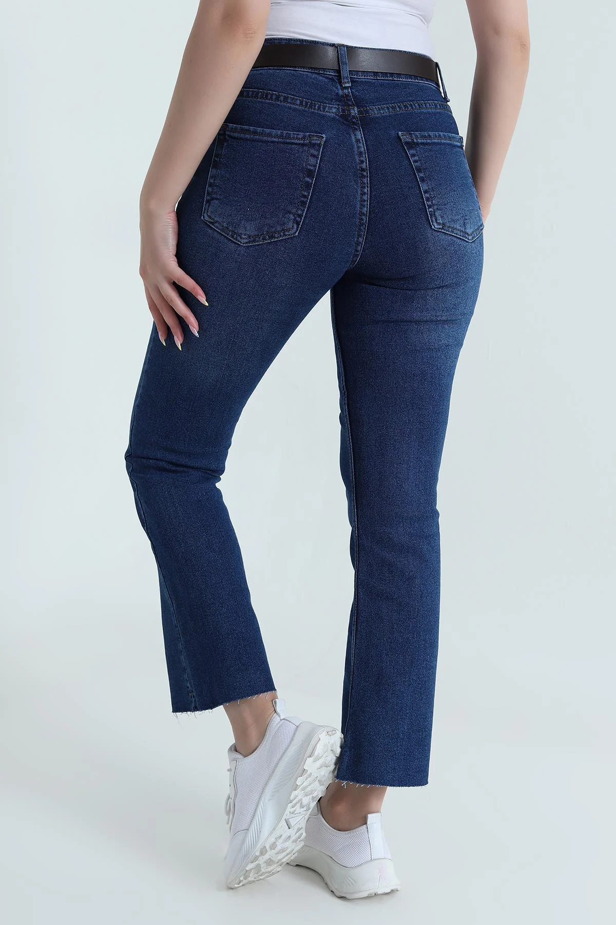 Lacivert Kesik Paça Likralı Kemerli Kadın Kot Pantolon 465696
