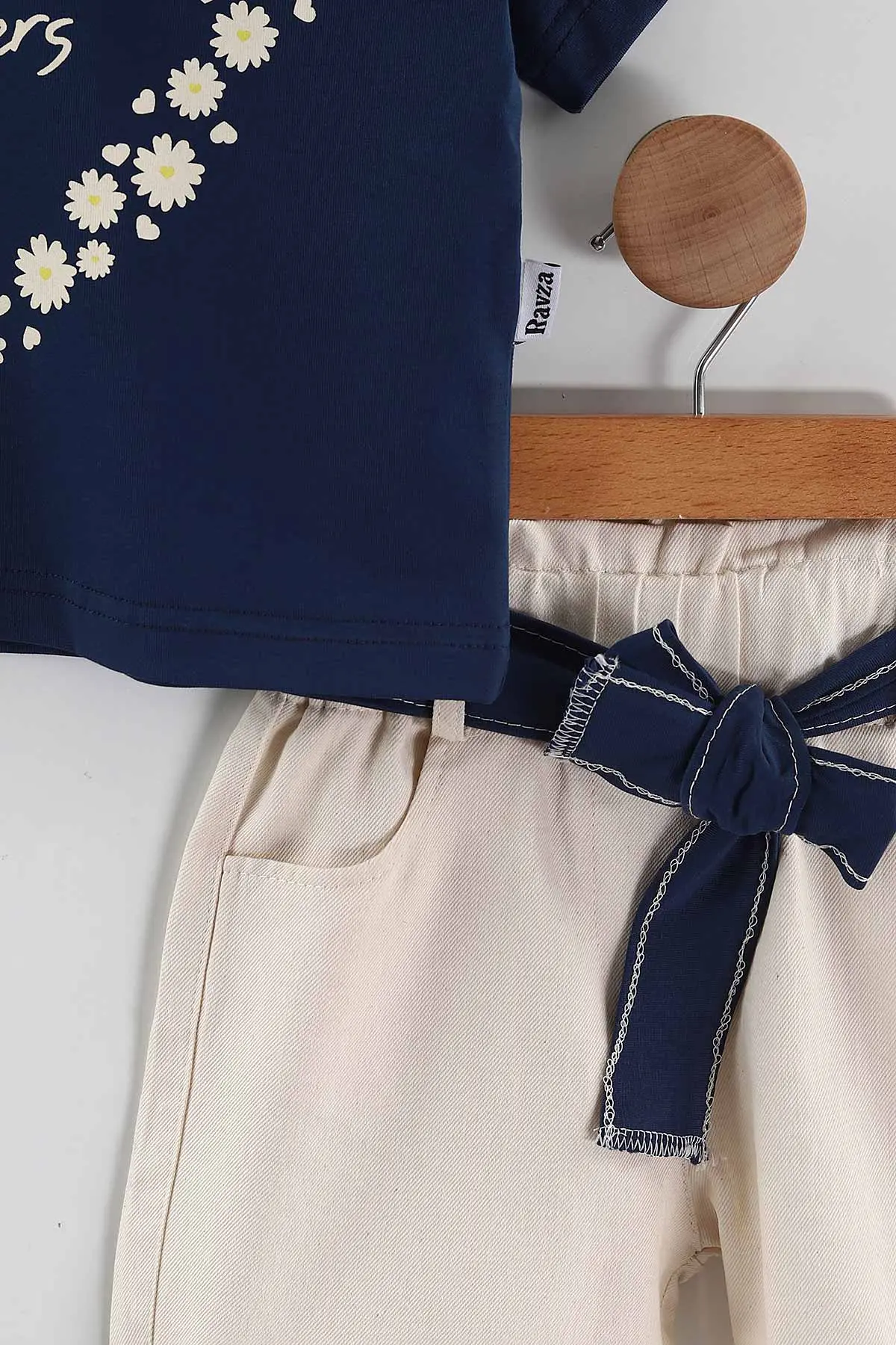 Lacivert Krem (2-5 Yaş) Flowers Baskılı Süprem Tişörtlü Gabardin Şortlu Kız Çocuk Yazlık Takım 445916