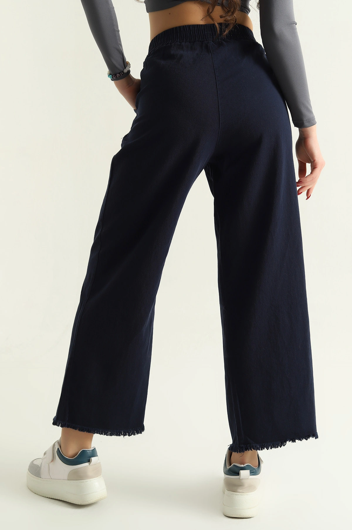 Lacivert Lazer Kesim Bel Lastikli Bayan Gabardin Pantolon 332716