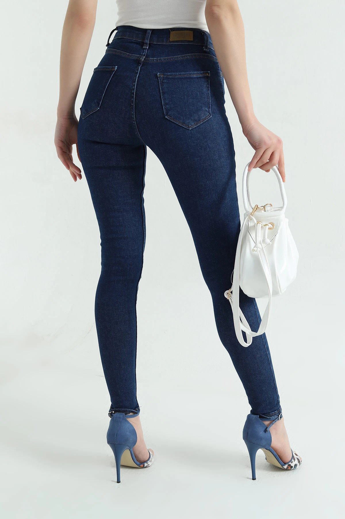 Lacivert Lazer Kesim Slim Fit Kadın Kot Pantolon 367035