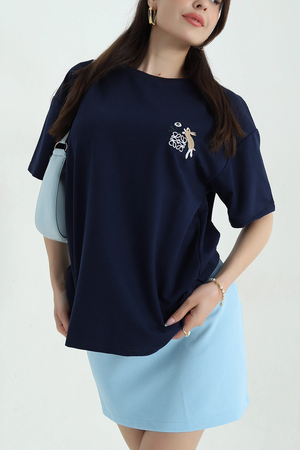 Lacivert Nakışlı Bisiklet Yaka Oversize İki Kadın Tişört-T 368797