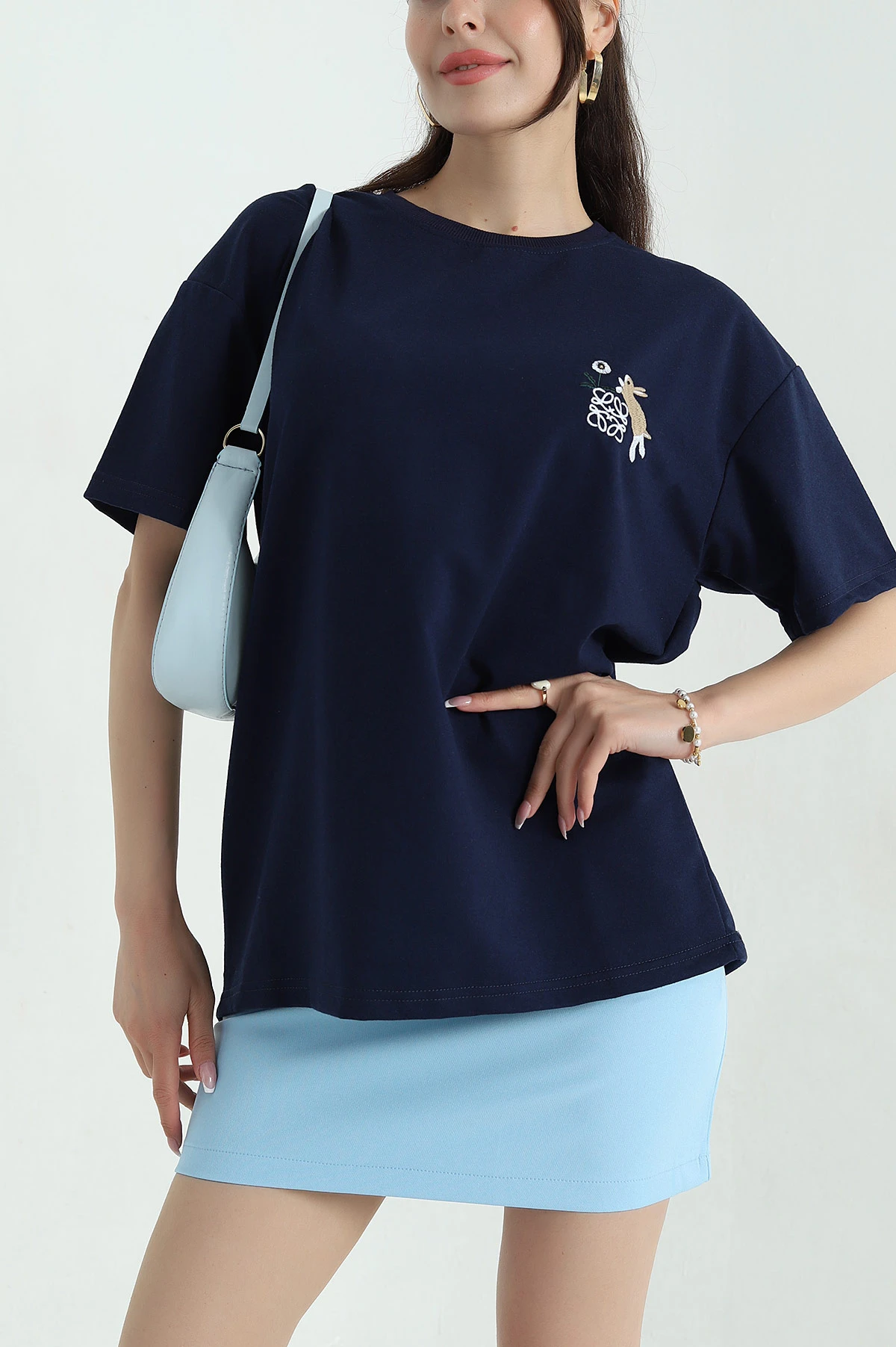 Lacivert Nakışlı Bisiklet Yaka Oversize İki Kadın Tişört-T 368797