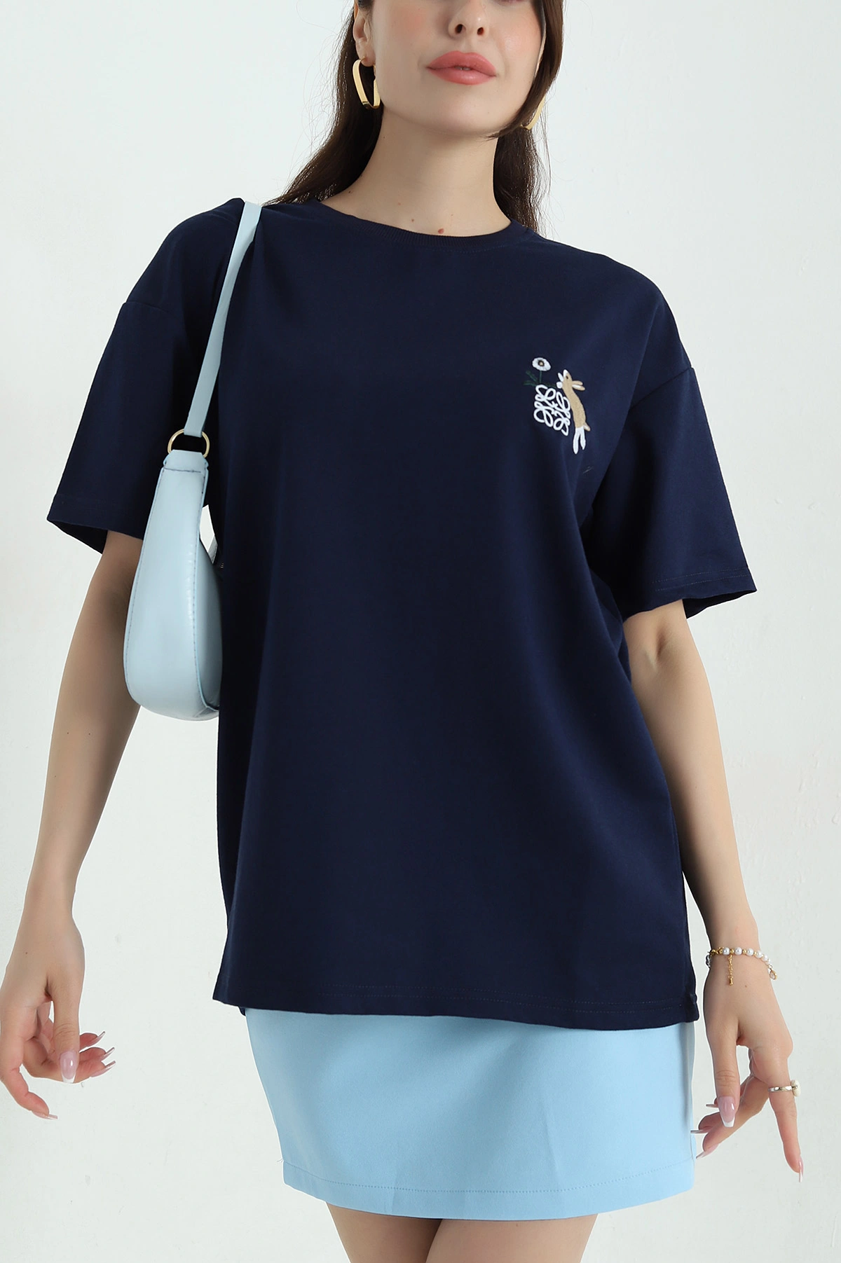 Lacivert Nakışlı Bisiklet Yaka Oversize İki Kadın Tişört-T 368797