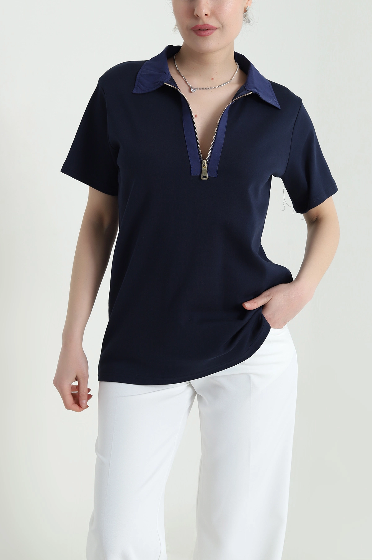 Lacivert Polo Yaka Kristal Kadın Bluz 449062