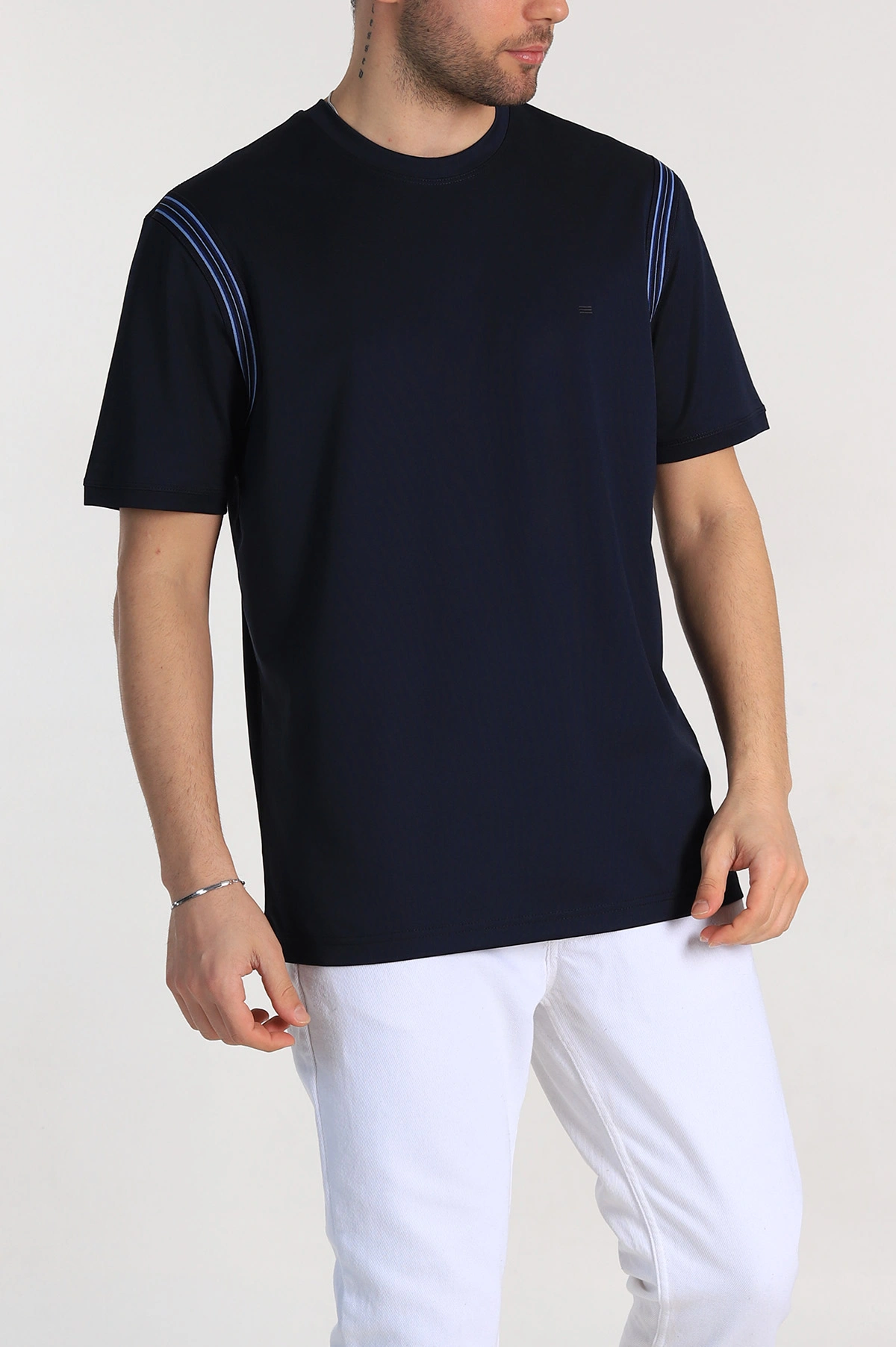 Lacivert Regular Fit Omuz Şerit Detaylı Basic Erkek Tişört 338466