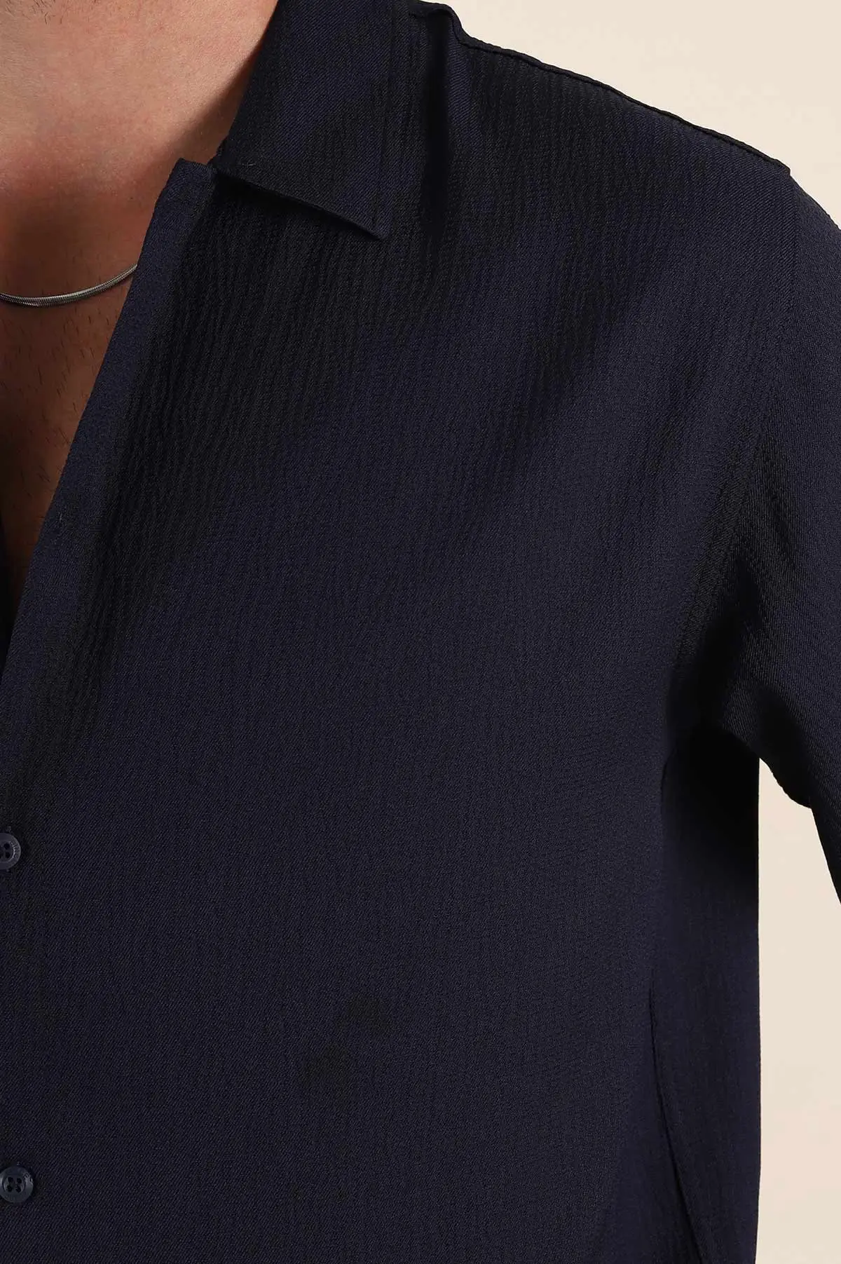 Lacivert Relaxed Fit Bürümcük Dokulu Uzun Kollu Erkek Gömlek 369319