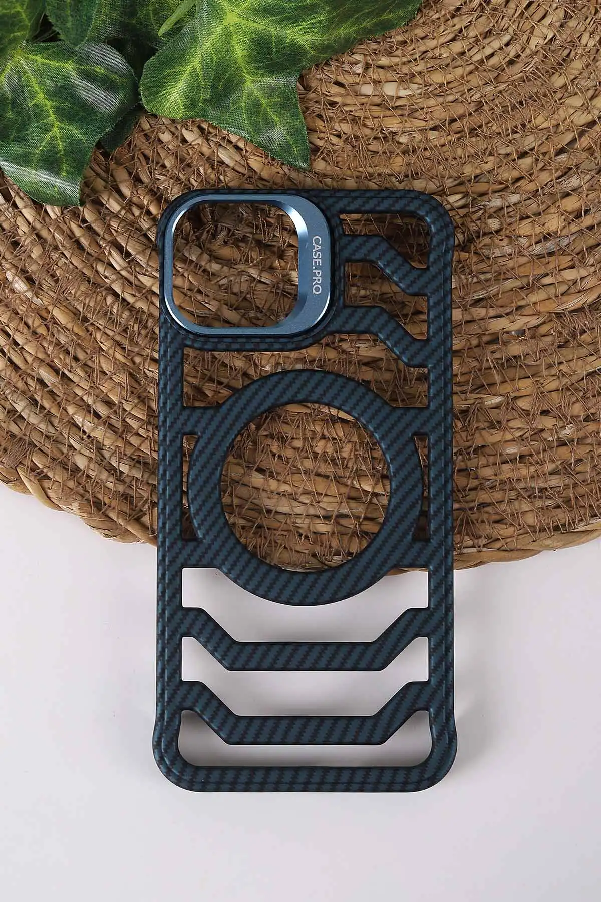 Lacivert TeknoCase İPhone 13 Uyumlu Creative Fiber Case Serisi Lens Hediyeli Vakumlu Sert Silikon Telefon Kılıfı 430898