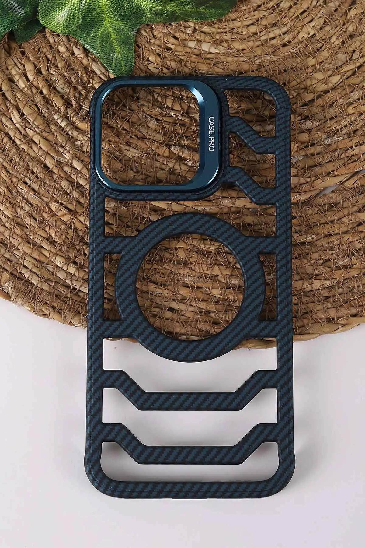 Lacivert TeknoCase İPhone 16 Pro Max Uyumlu Creative Fiber Case Serisi Lens Hediyeli Vakumlu Sert Silikon Telefon Kılıfı 430926