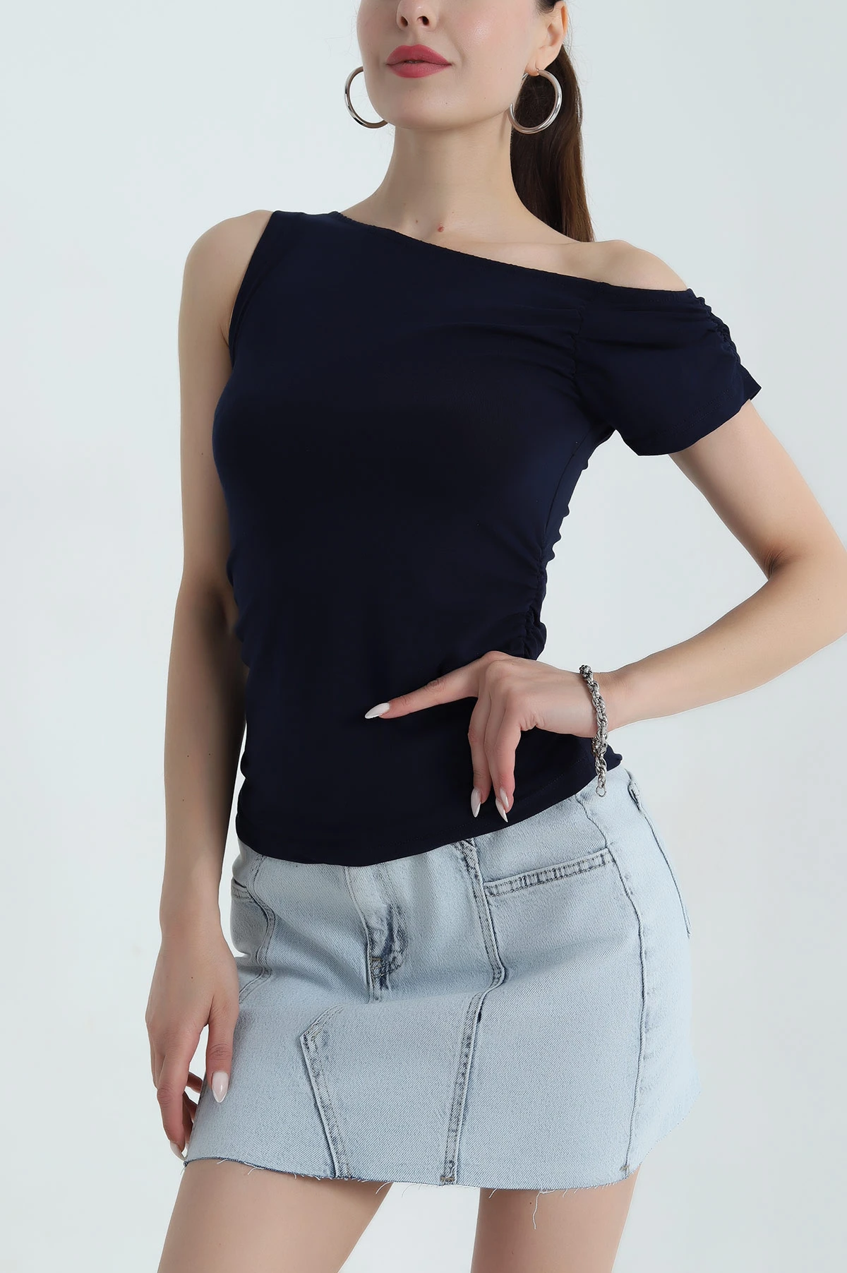 Lacivert Yanı Büzgülü Tek Kollu Bluz 378719