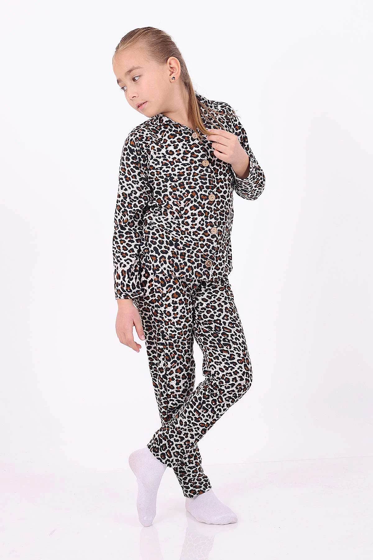 Leopar (4-12 Yaş)Desenli Düğmeli Kız Çocuk Pijama Takımı 329813