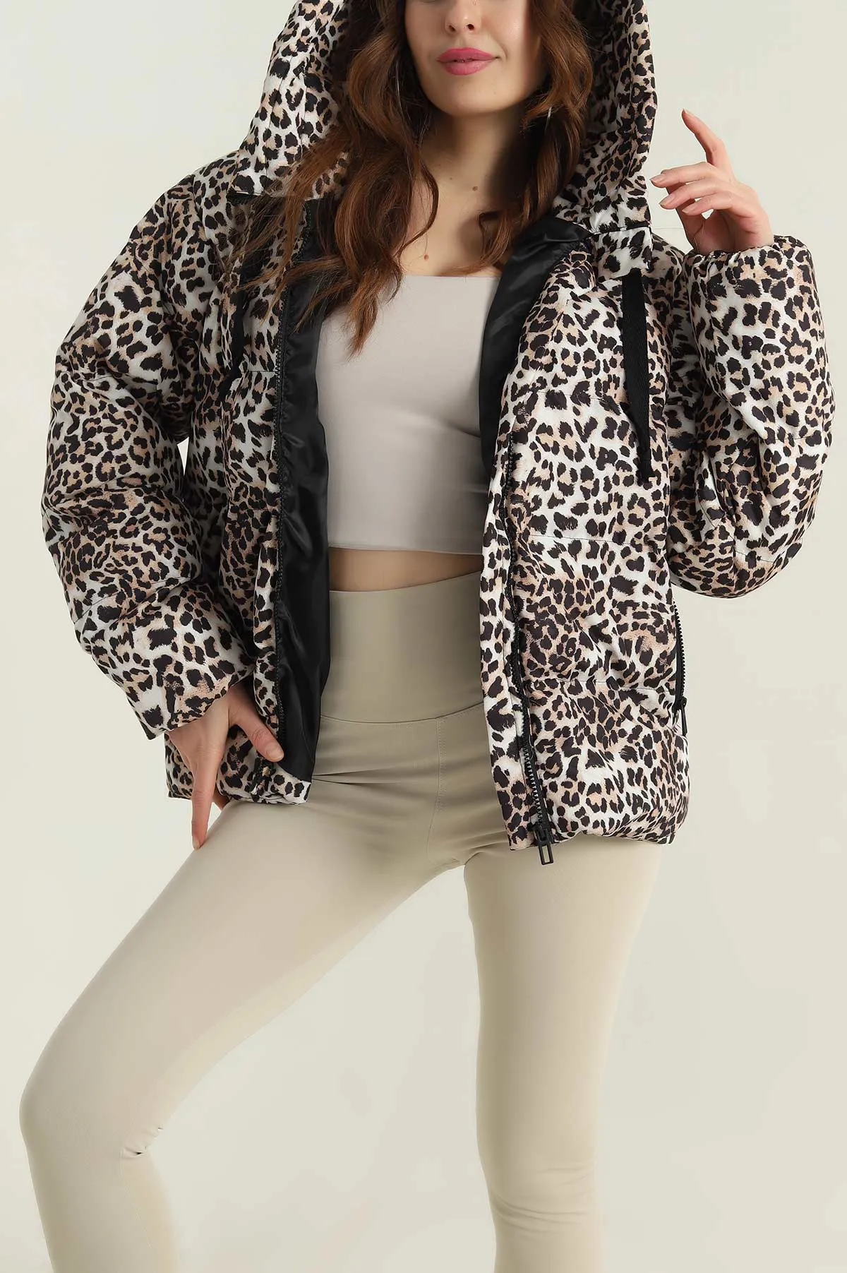 Leopar Desenli Kapüşonlu Şişme Kadın Mont 416951