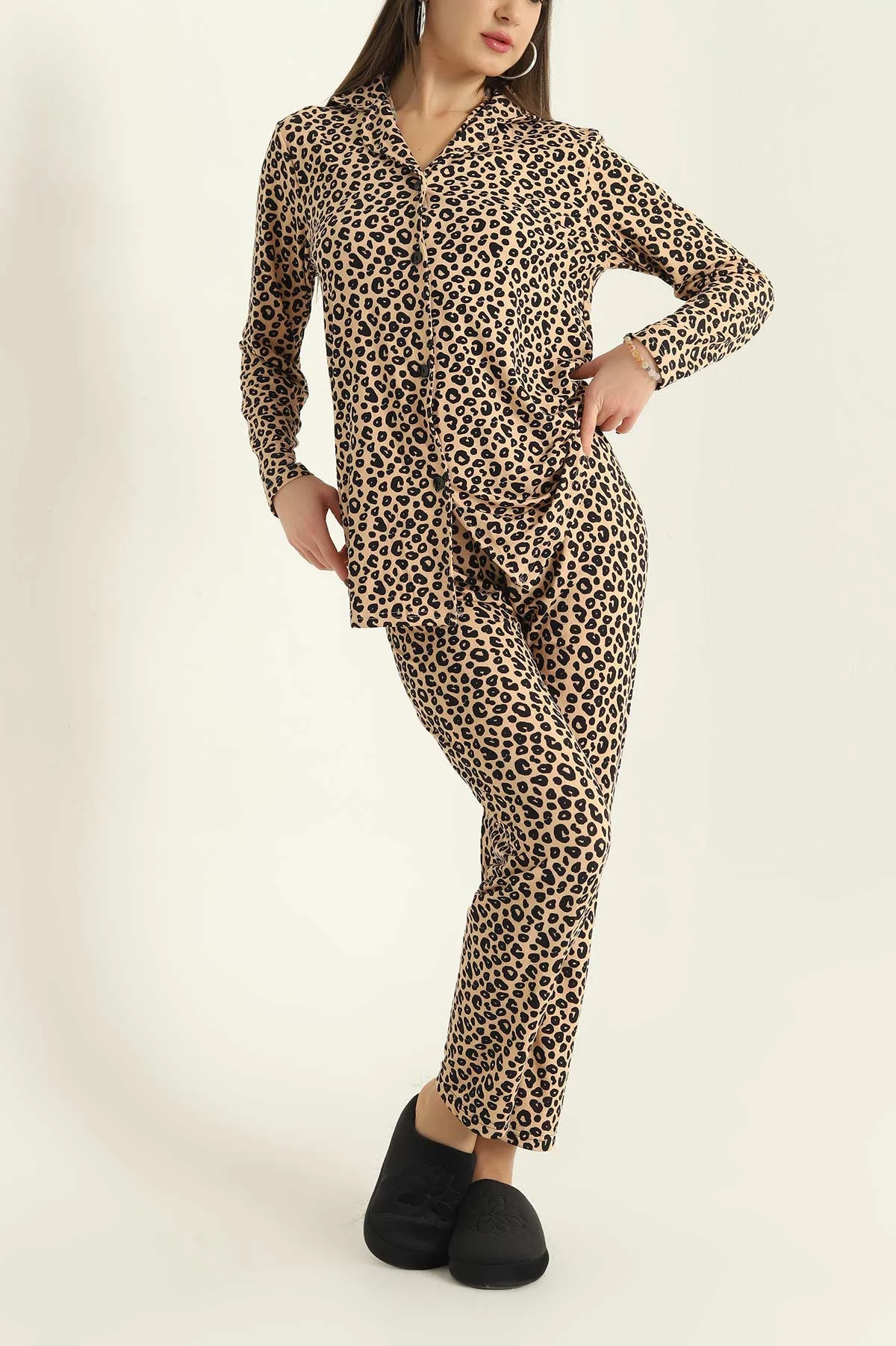 Leopar Milan Düğmeli Bayan Pijama Takımı 329617