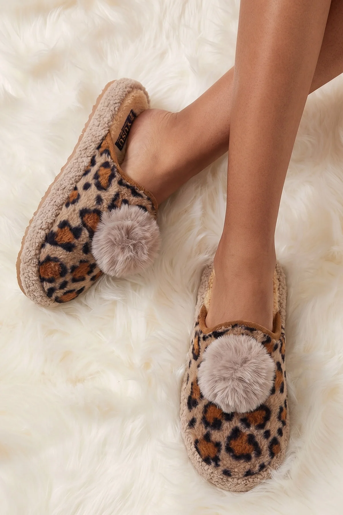 Leopar Peluş Önü Kapalı Kadın Ev Terliği 493467