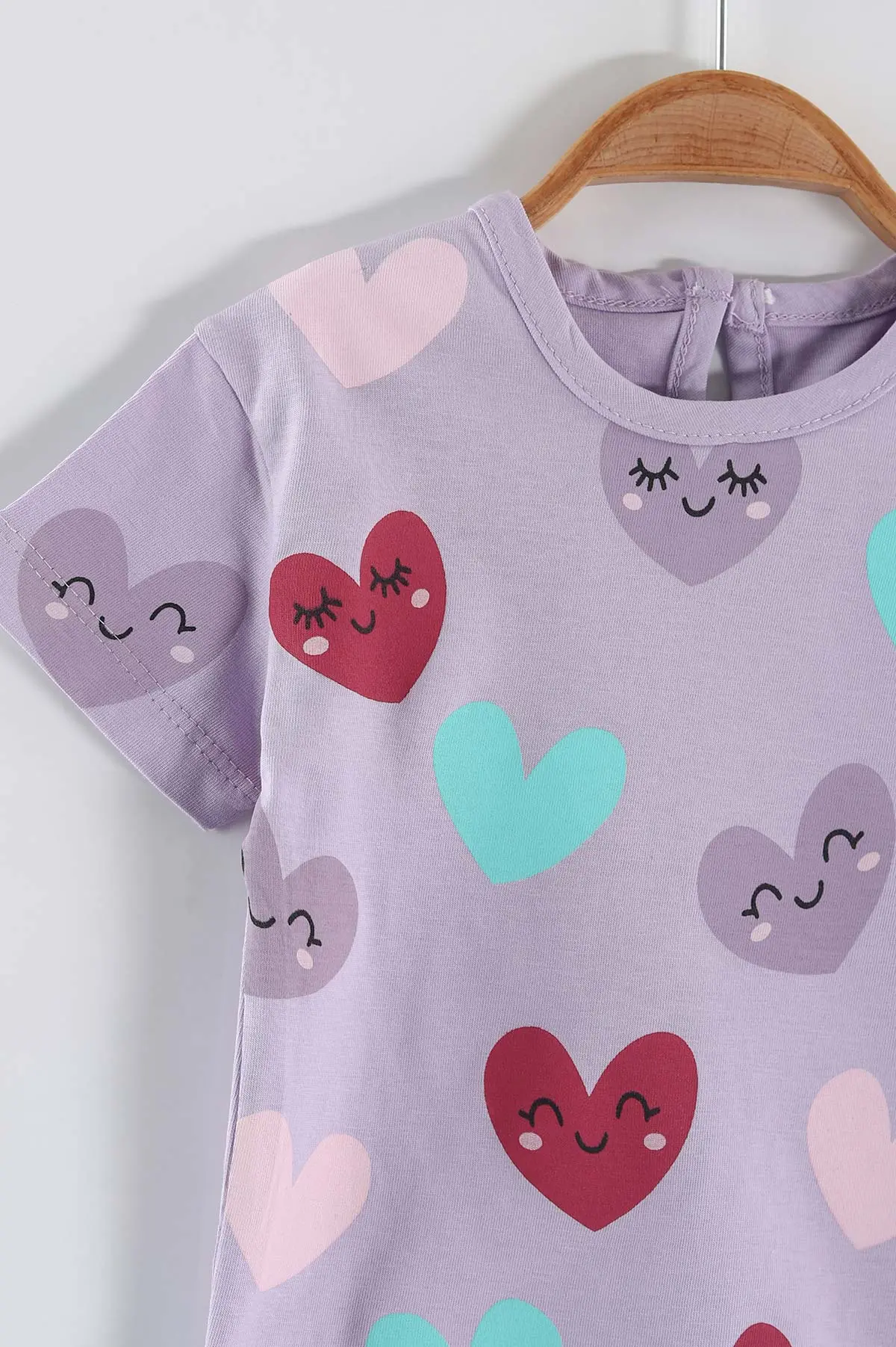 Lila (6-24 Ay) Kalp Baskılı Tişört ve Şortlu Kız Bebek Yazlık Takım 467641