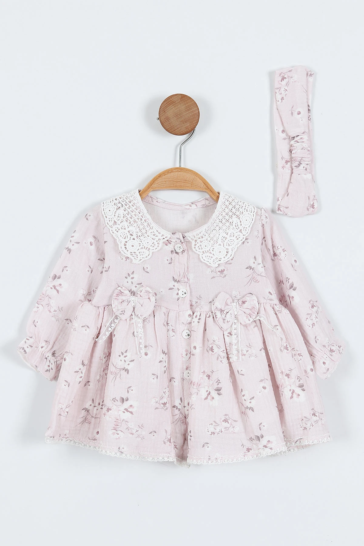 Lila (6-24 Ay)Çiçek Desenli Dantel Yaka Bandanalı Müslin Kız Bebek Elbise 340689