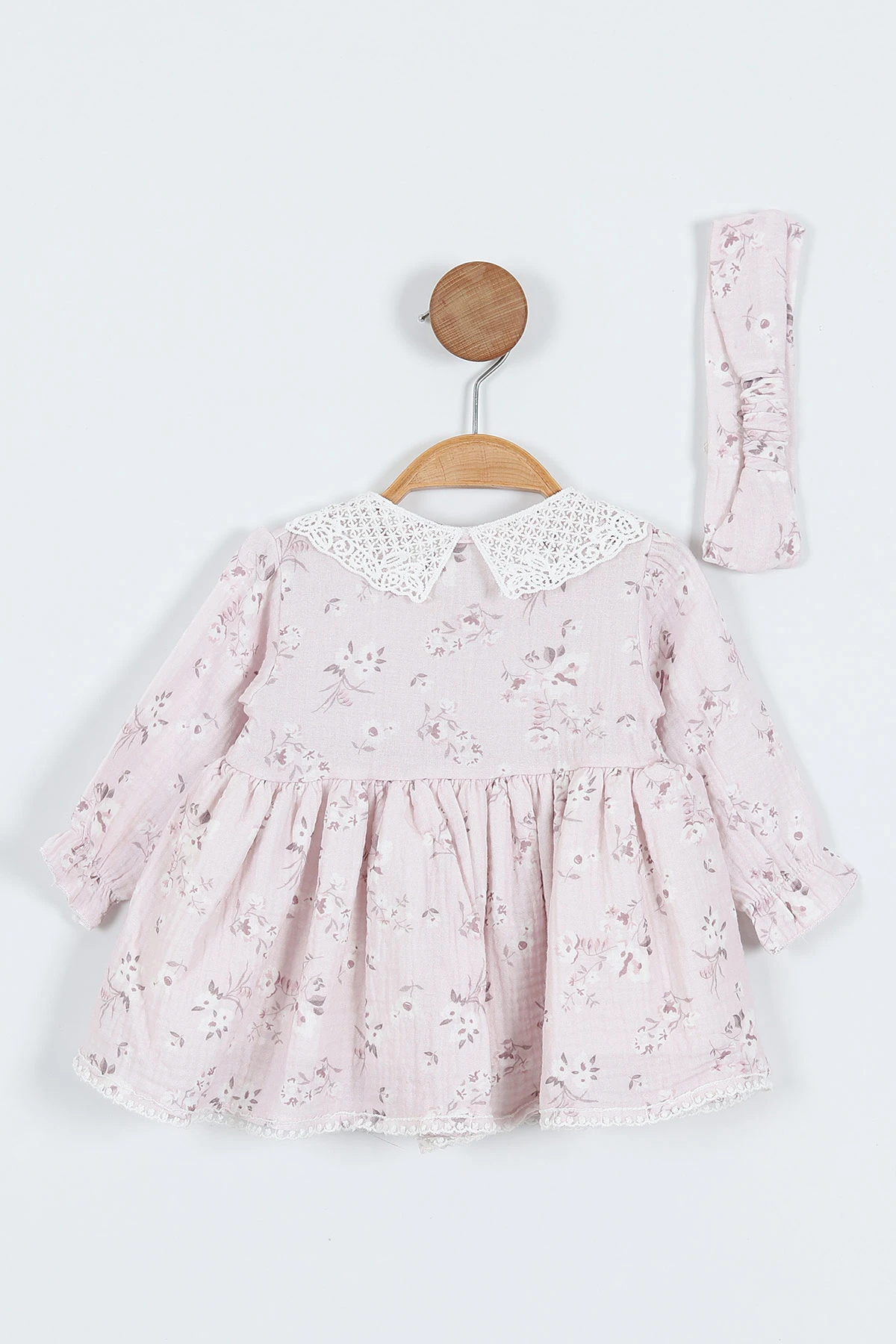 Lila (6-24 Ay)Çiçek Desenli Dantel Yaka Bandanalı Müslin Kız Bebek Elbise 340689