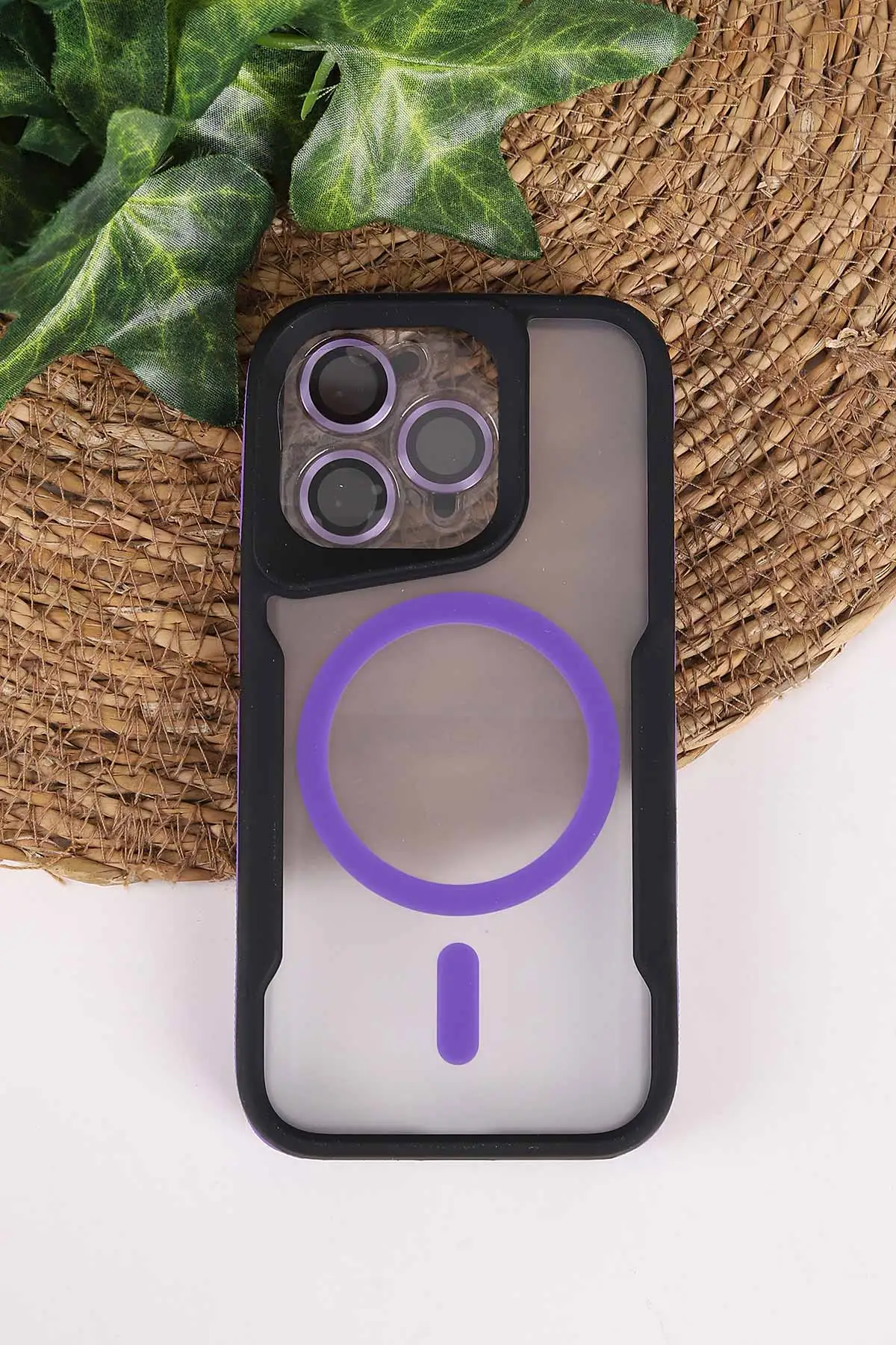 Lila TeknoCase İphone 15 Pro Uyumlu Matte Guard Serisi Lens Korumalı Silikon Telefon Kılıfı 472454