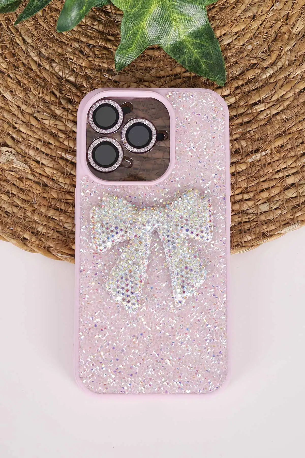 Lila TeknoCase İPhone 15 Pro Uyumlu Nelly Diamond Serisi Taşlı Lens Hediyeli Sert Silikon Telefon Kılıfı 480940