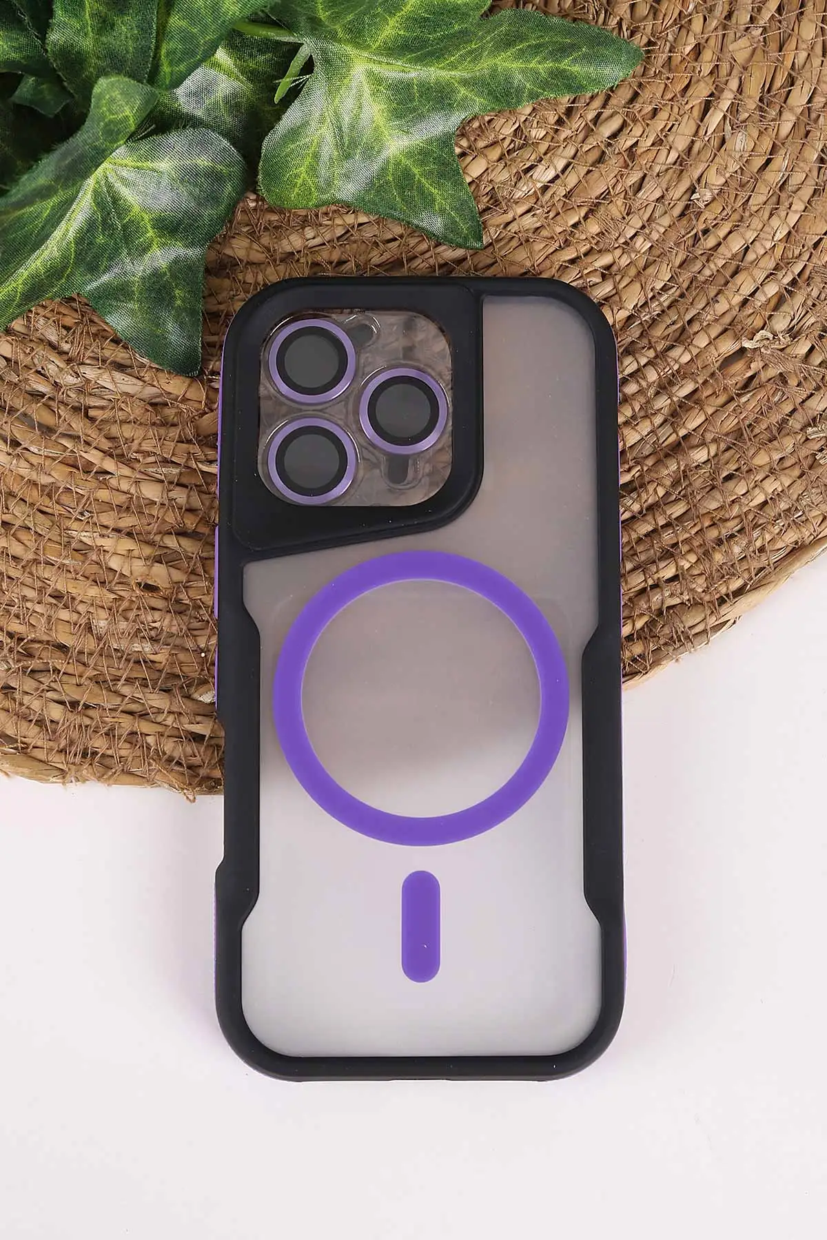 Lila TeknoCase İphone 16 Pro Uyumlu Matte Guard Serisi Lens Korumalı Silikon Telefon Kılıfı 472477