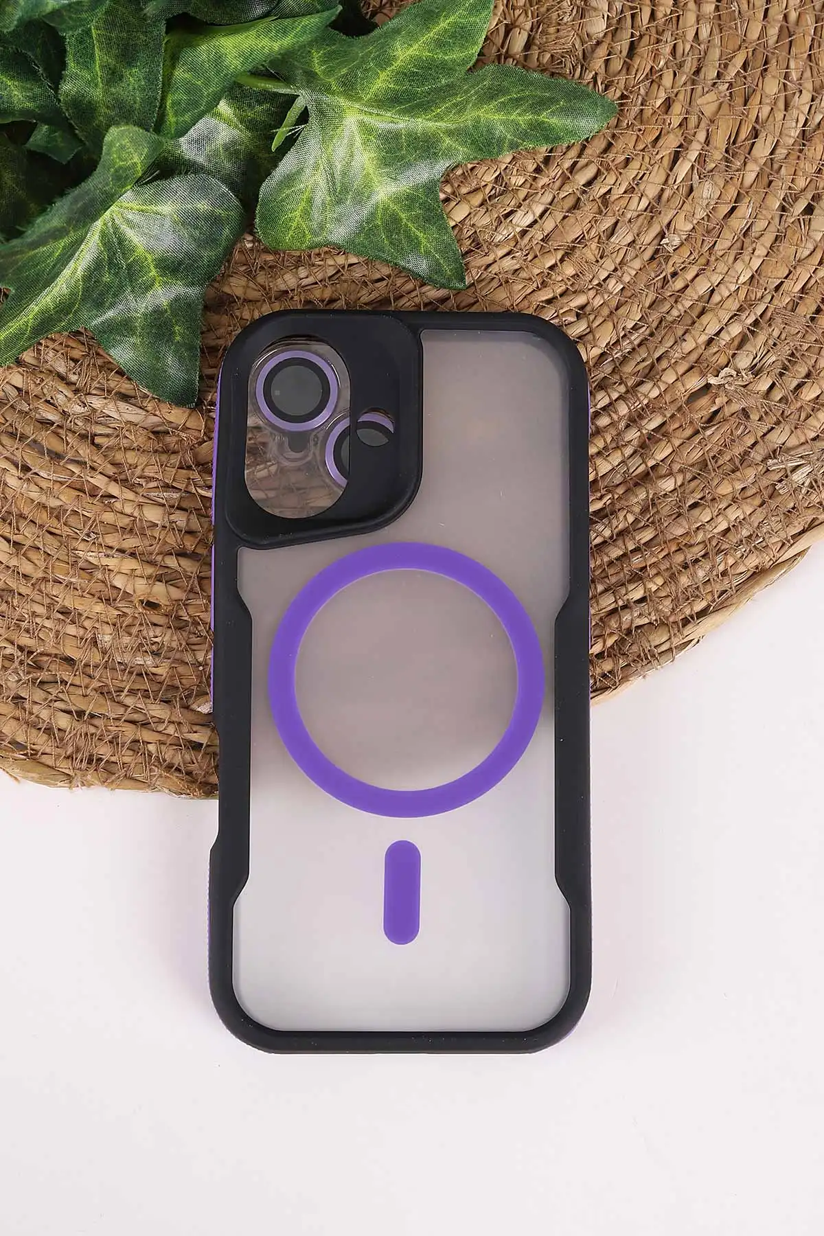 Lila TeknoCase İphone 16 Uyumlu Matte Guard Serisi Lens Korumalı Silikon Telefon Kılıfı 472471