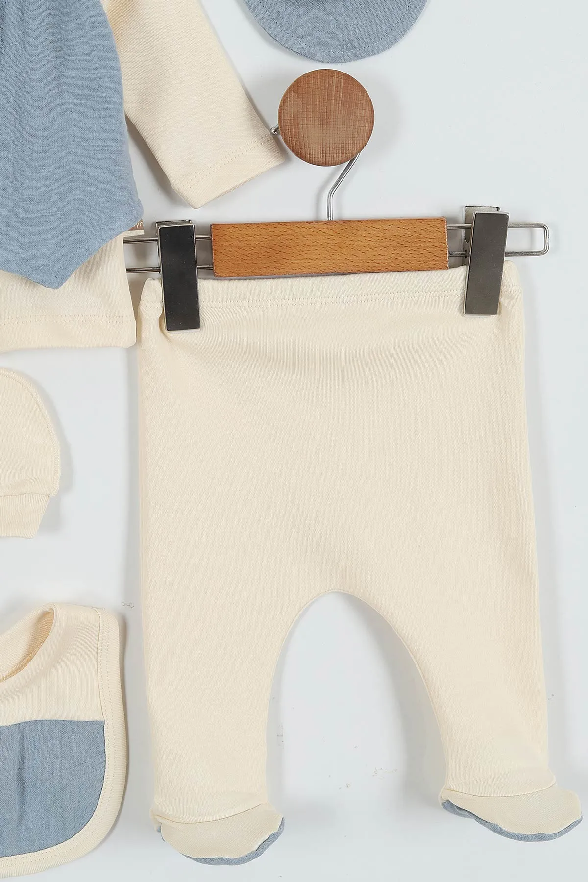 Mavi (0-3 Ay) Papyonlu Yelek Detaylı Müslin Erkek Bebe Takım 289074