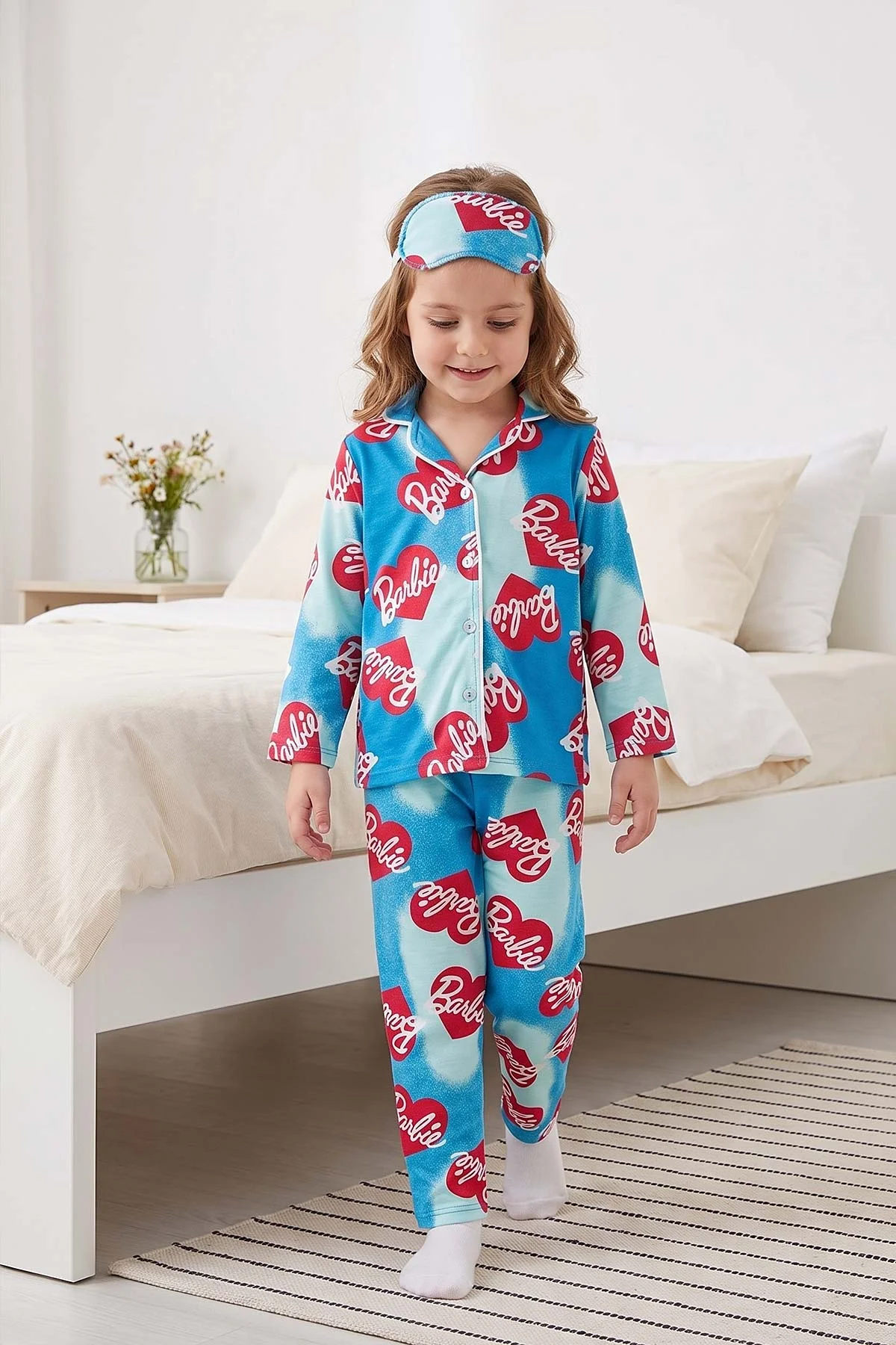 Mavi (4-12 Yaş) Desenli Uzun Kol Ön Düğmeli Göz Bandı Detaylı Kız Çocuk Pijama Takım 473657