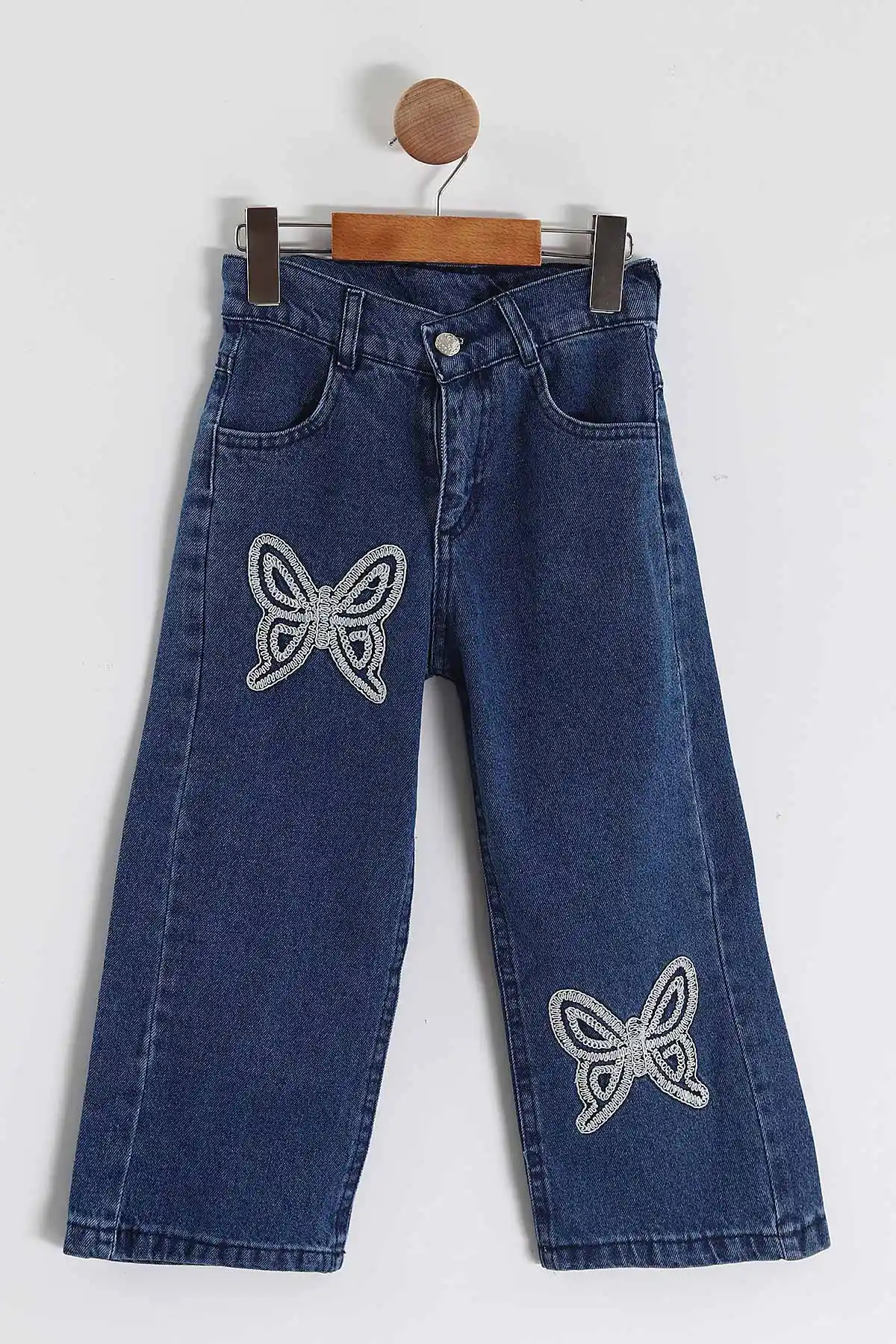 Mavi (6-12 Yaş)Kelebek Nakışlı Bol Paça Kız Çocuk Kot Pantolon 455375