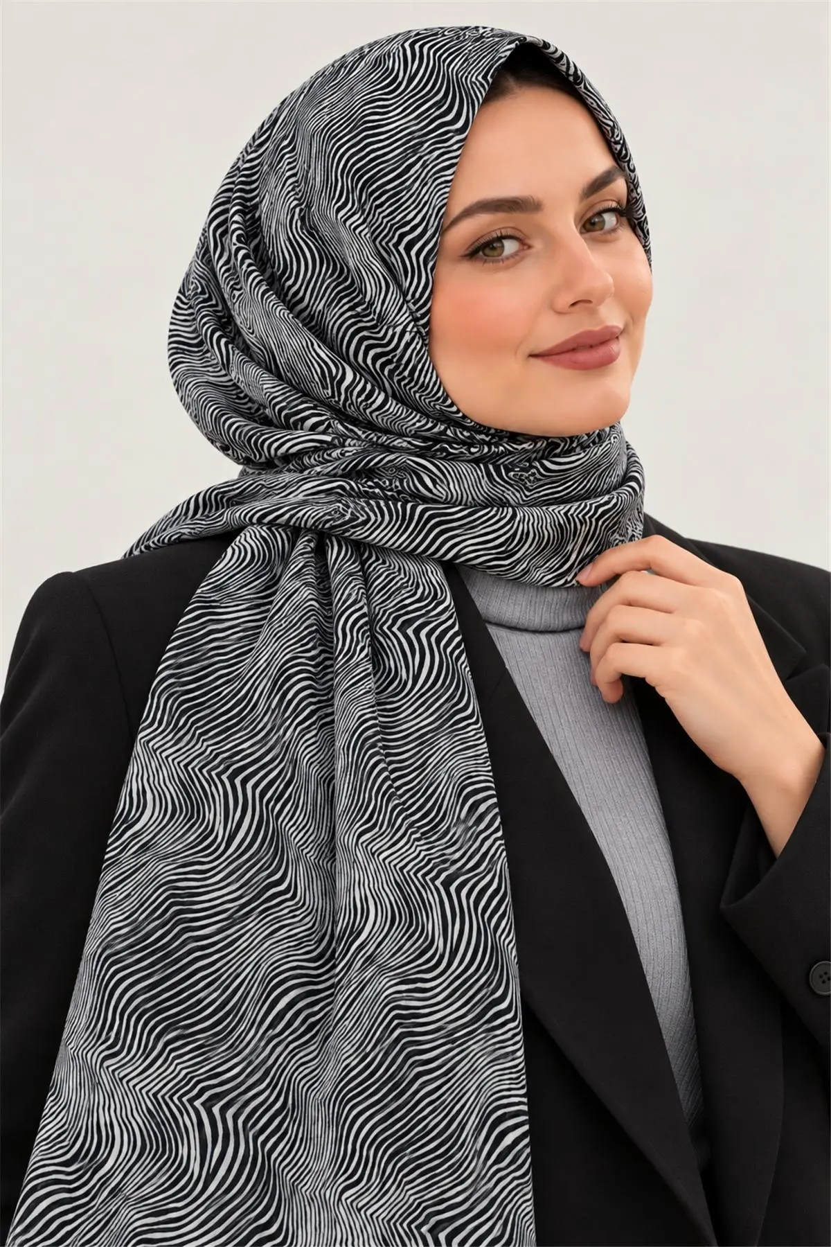 Mavi İthal Çift Tarafı Baskılı Yumuşak Dokulu Çizgi Desenli Püsküllü Kadın Şal 90x180 cm 498743