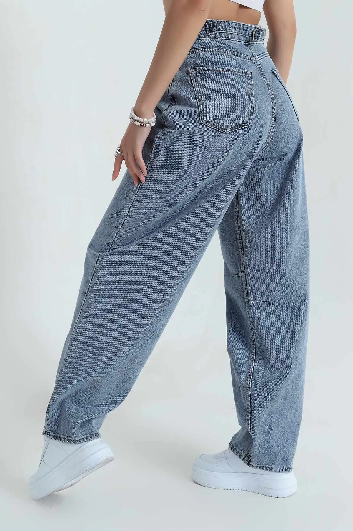 Mavi Kemer Detay Baggy Kadın Kot Pantolon 382418