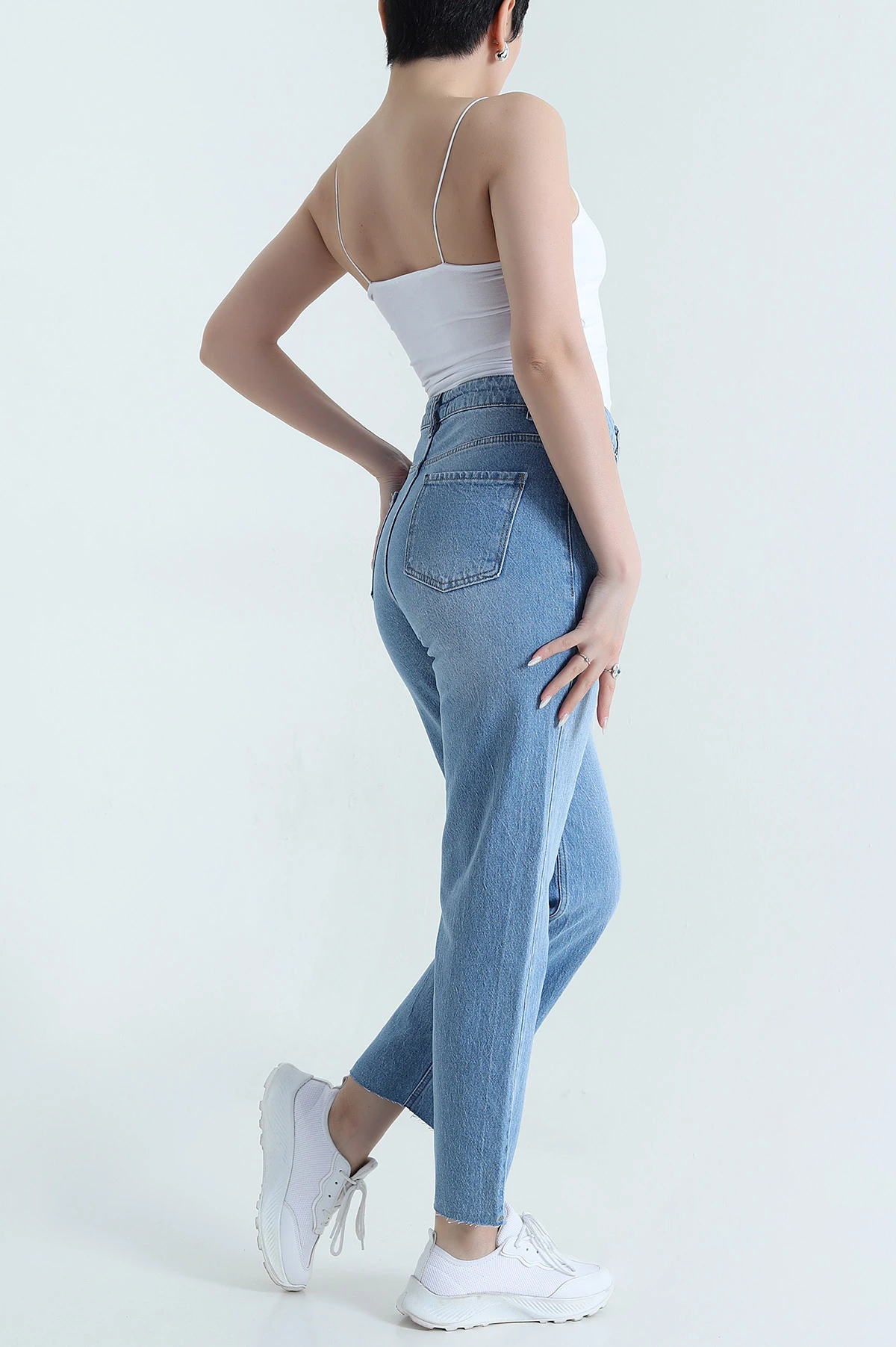 Mavi Lazer Paça Mom Kadın Kot Pantolon 448481