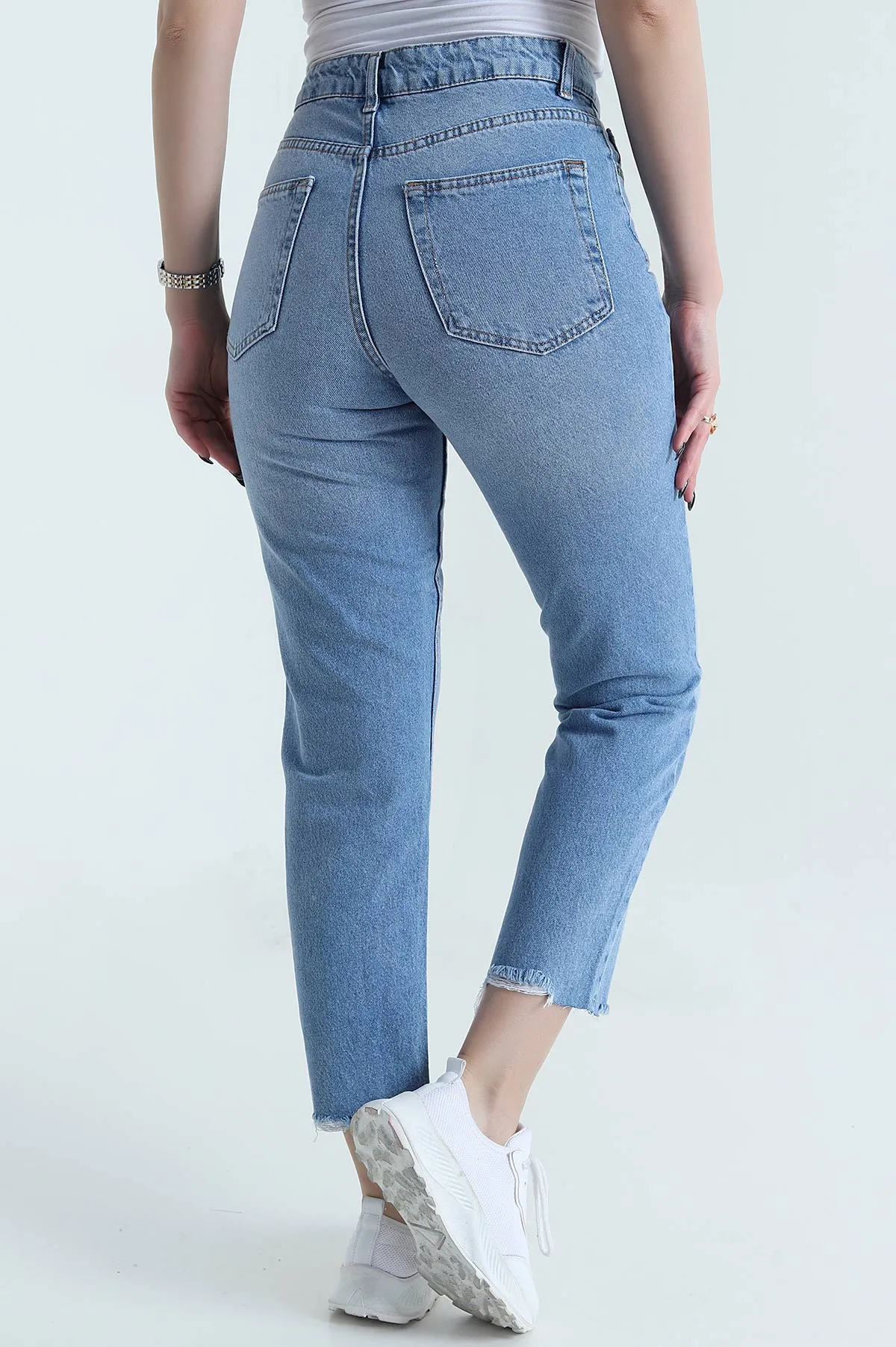 Mavi Lazer Paça Mom Kadın Kot Pantolon 450236