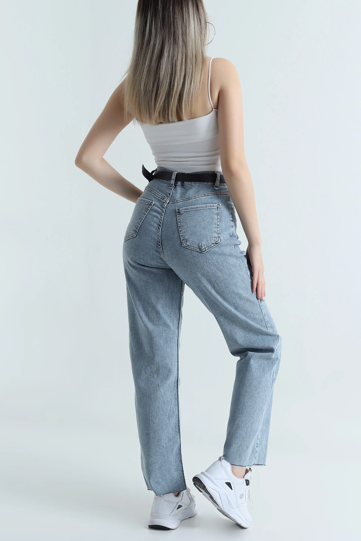 Mavi Lİkralı Kemerli Boyfit Kadın Kot Pantolon 489578