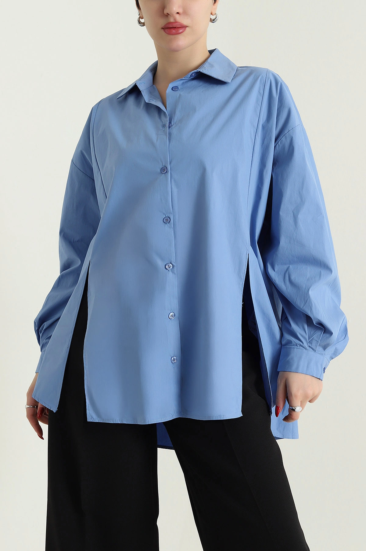 Mavi Önü Yırtmaçlı Oversize Paper Kadın Gömlek 429891