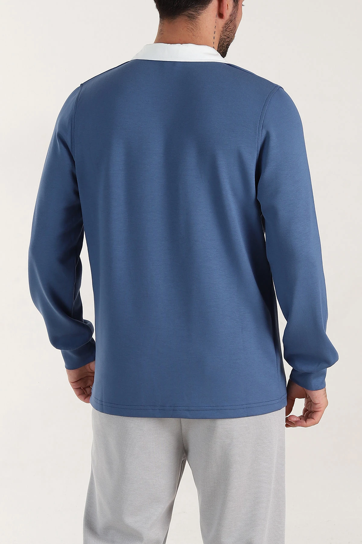 Mavi Relaxed Fit Oysho Kumaş Kabartma Yazılı Polo Yaka Erkek Sweatshirt 399587