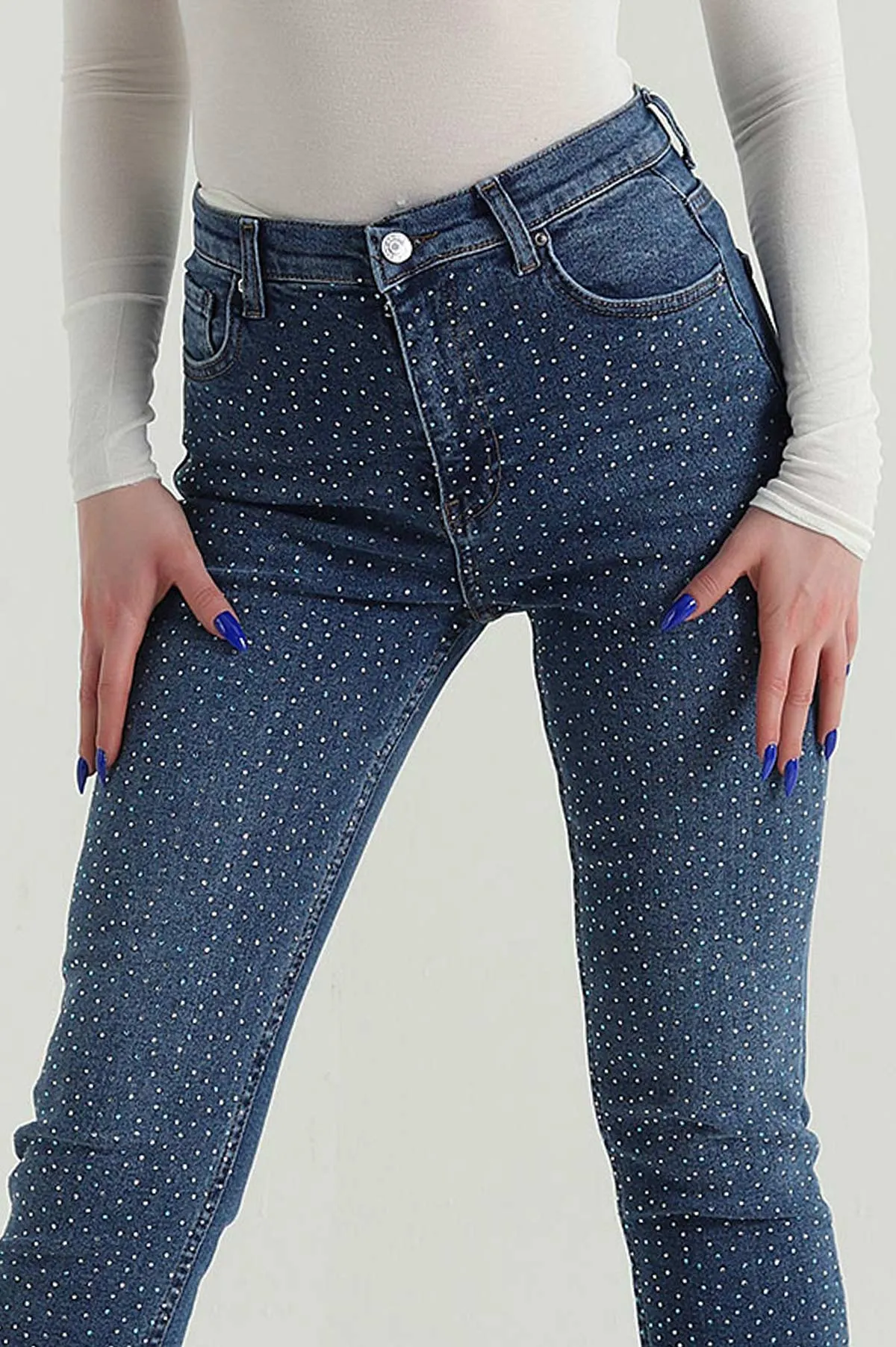 Mavi Taşlı Cepli Mom Kadın Kot Pantolon 424161