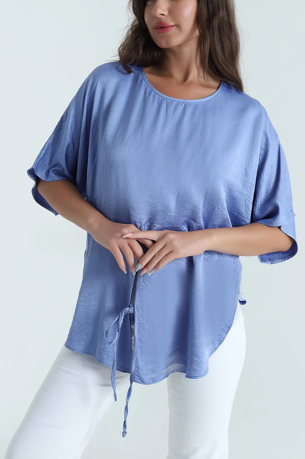Mavi Yırtmaçlı Saten Kadın Bluz 471549
