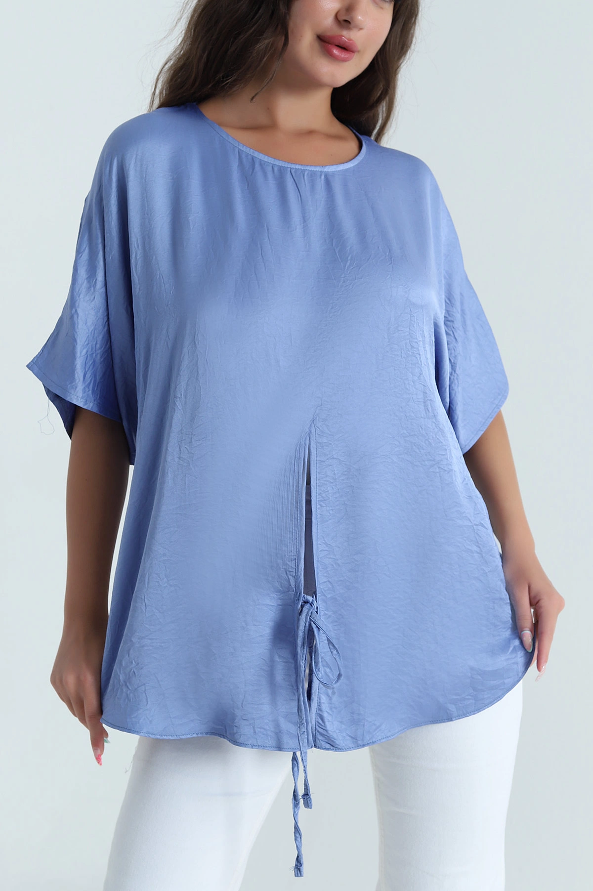 Mavi Yırtmaçlı Saten Kadın Bluz 471549