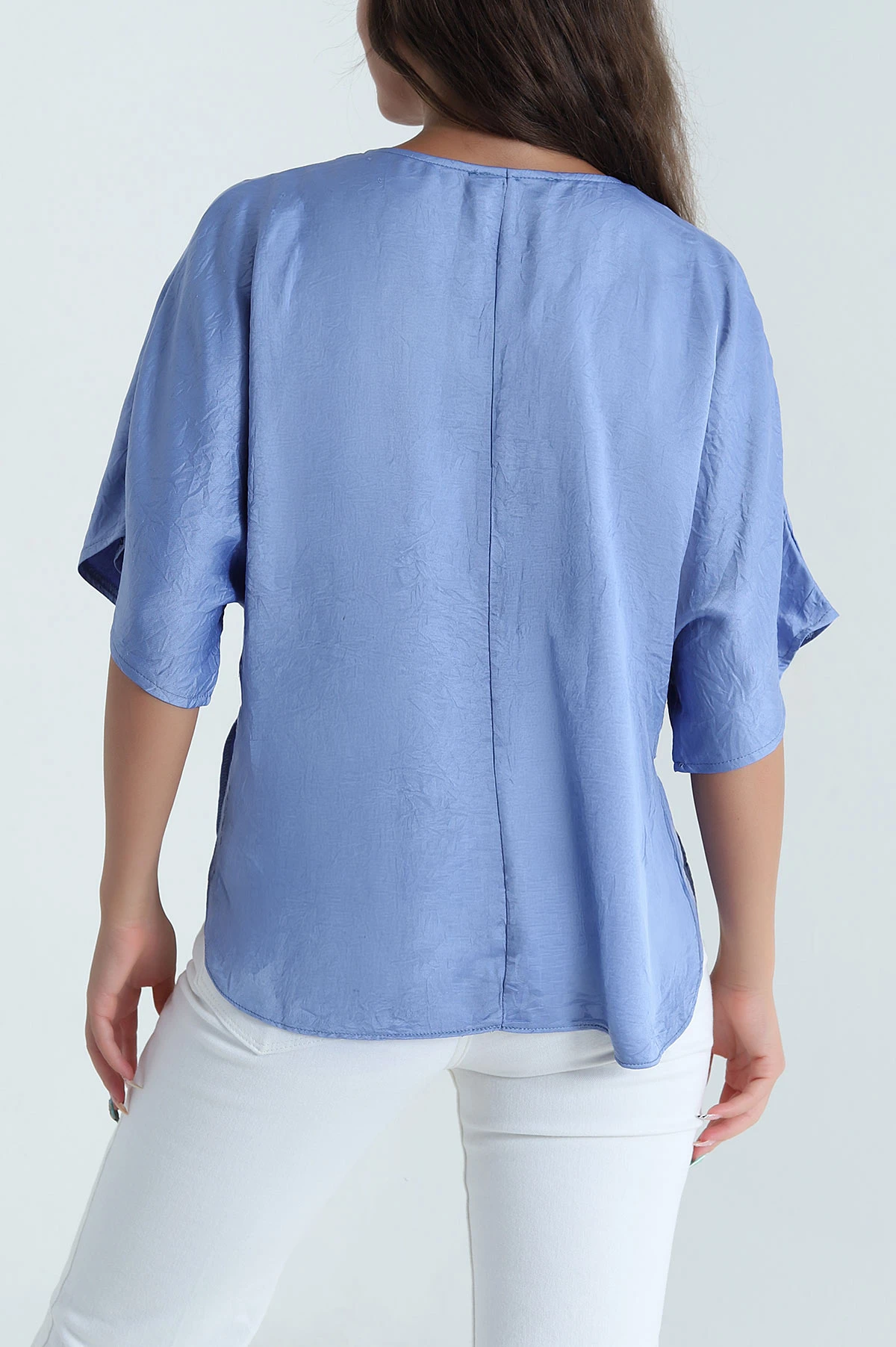 Mavi Yırtmaçlı Saten Kadın Bluz 471549