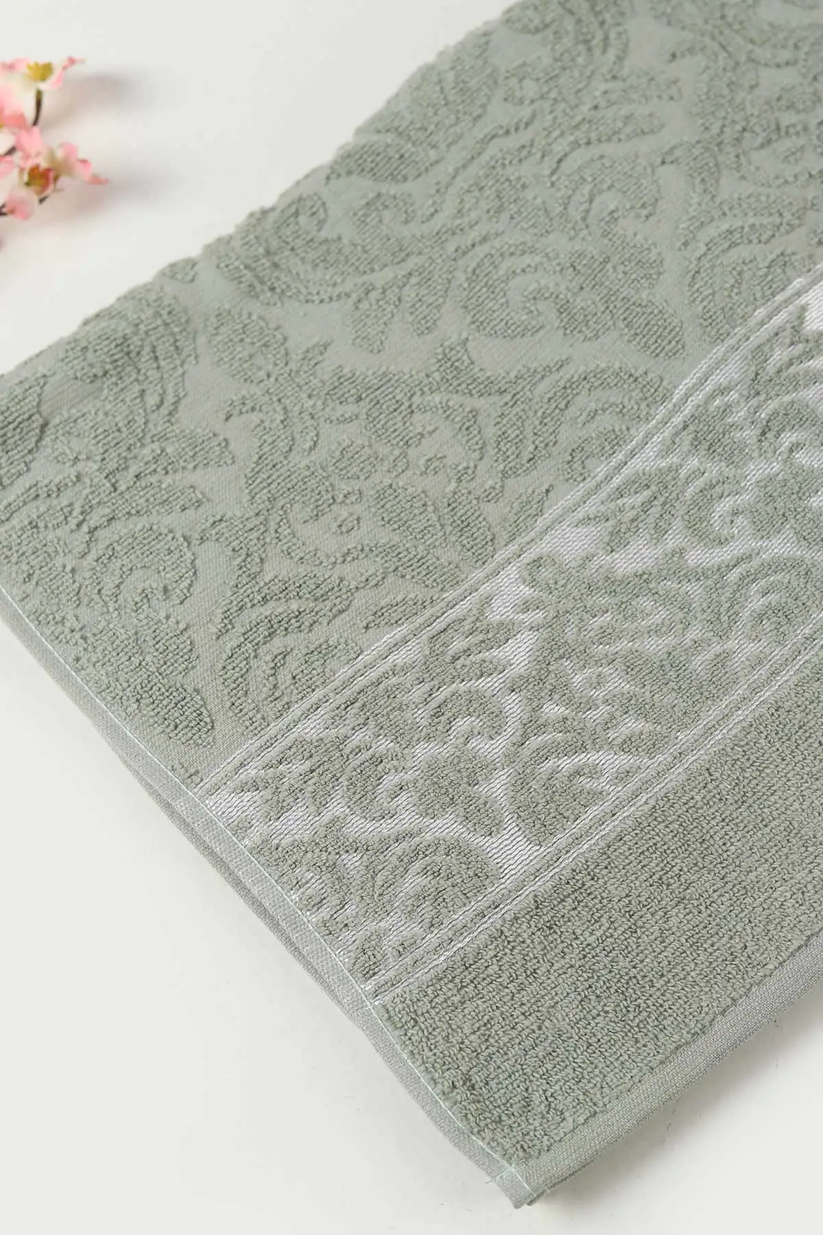 Mint 90x140 Cm Jakarlı Desenli Taç Banyo Havlusu 479182